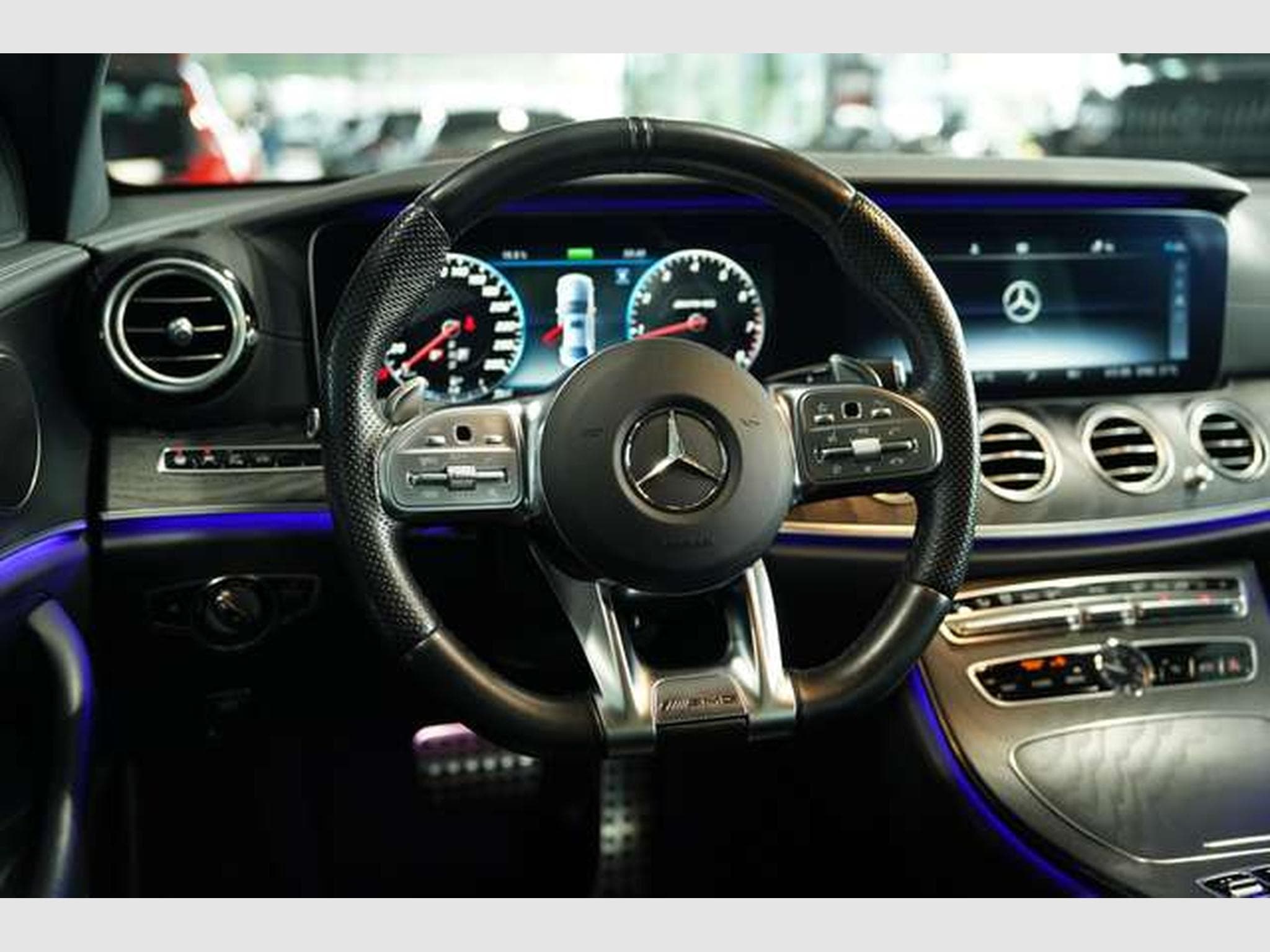 Mercedes E 53 AMG 4M+ Limousine *Pano *360° *Wide *MBEAM (2020) - Photo 47