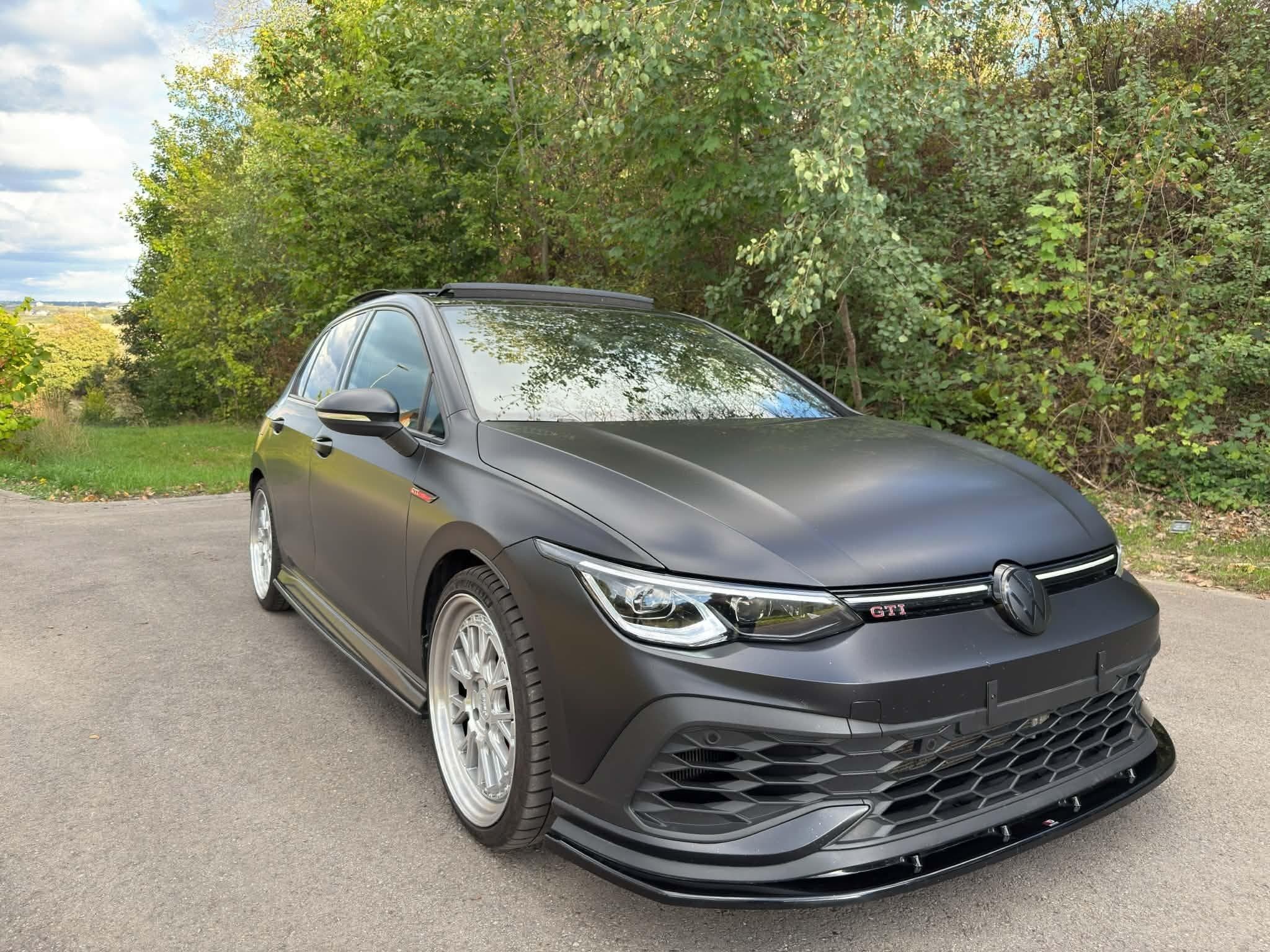 VW Golf VIII GTI CS (2022) - Photo 6