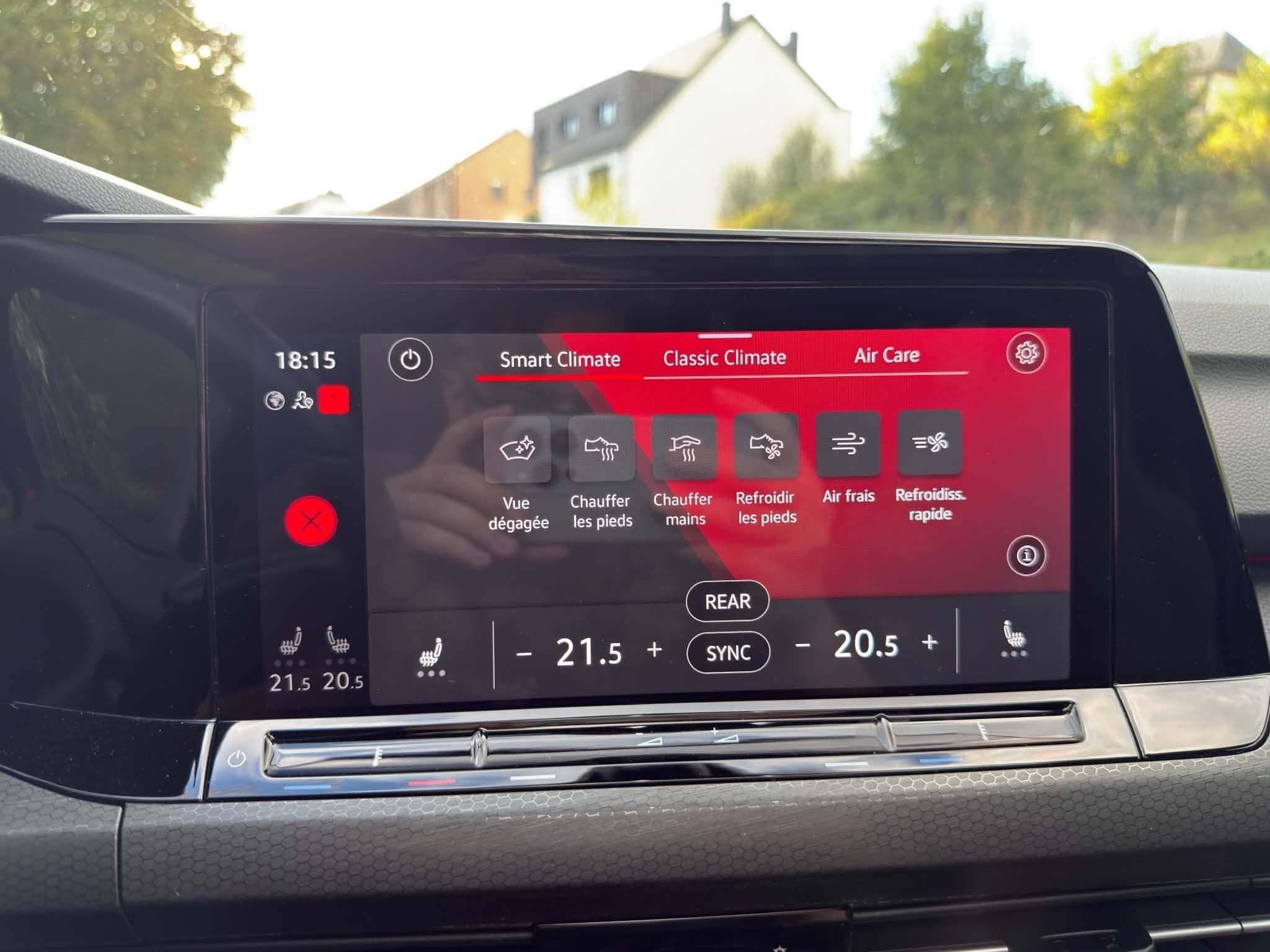VW Golf VIII GTI CS (2022) - Photo 14