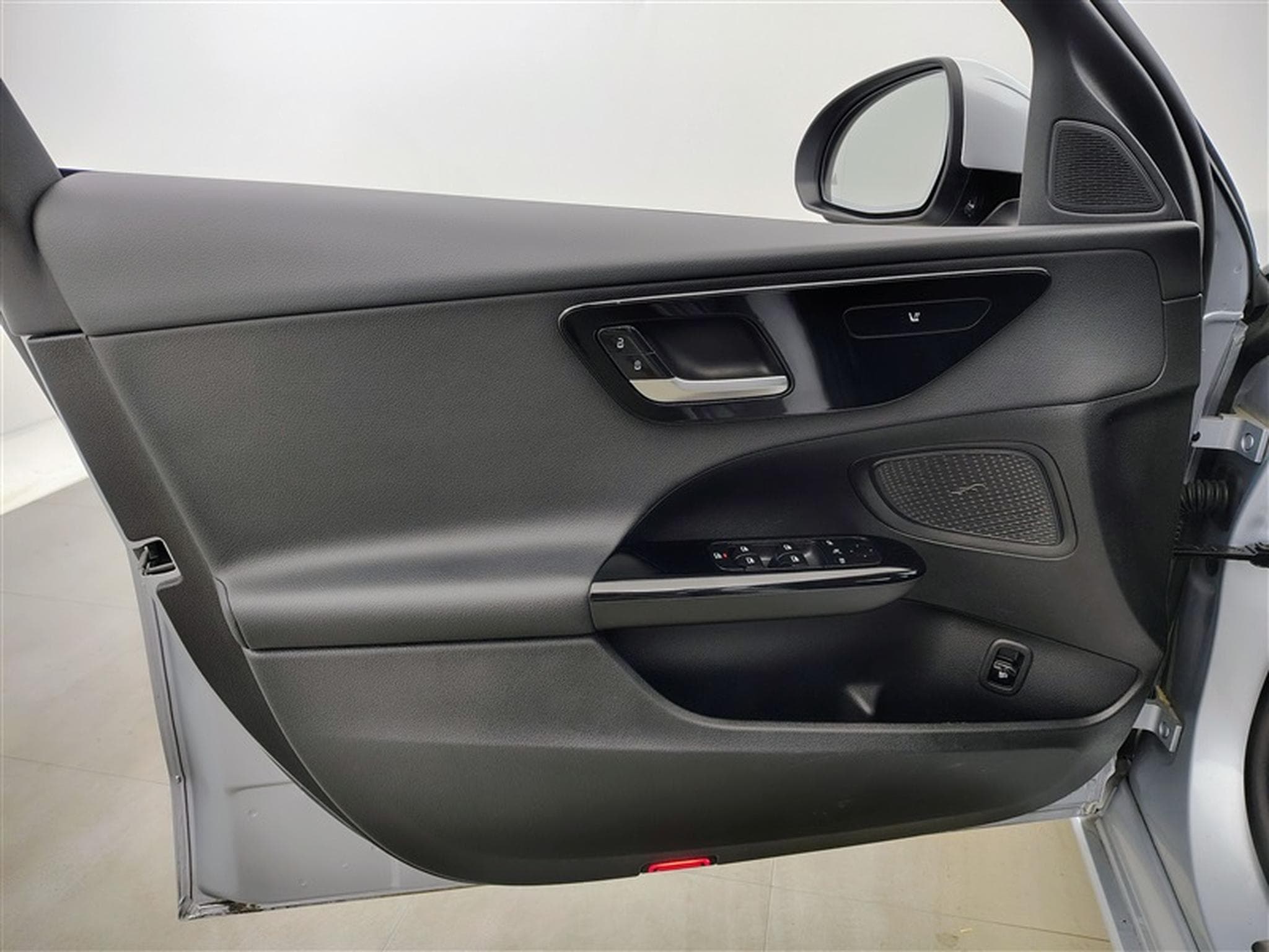 Mercedes C 180 1.5 MHEV Business Line...NAVI/FULL LED/JA17/PDC AV AR (2023) - Foto 17