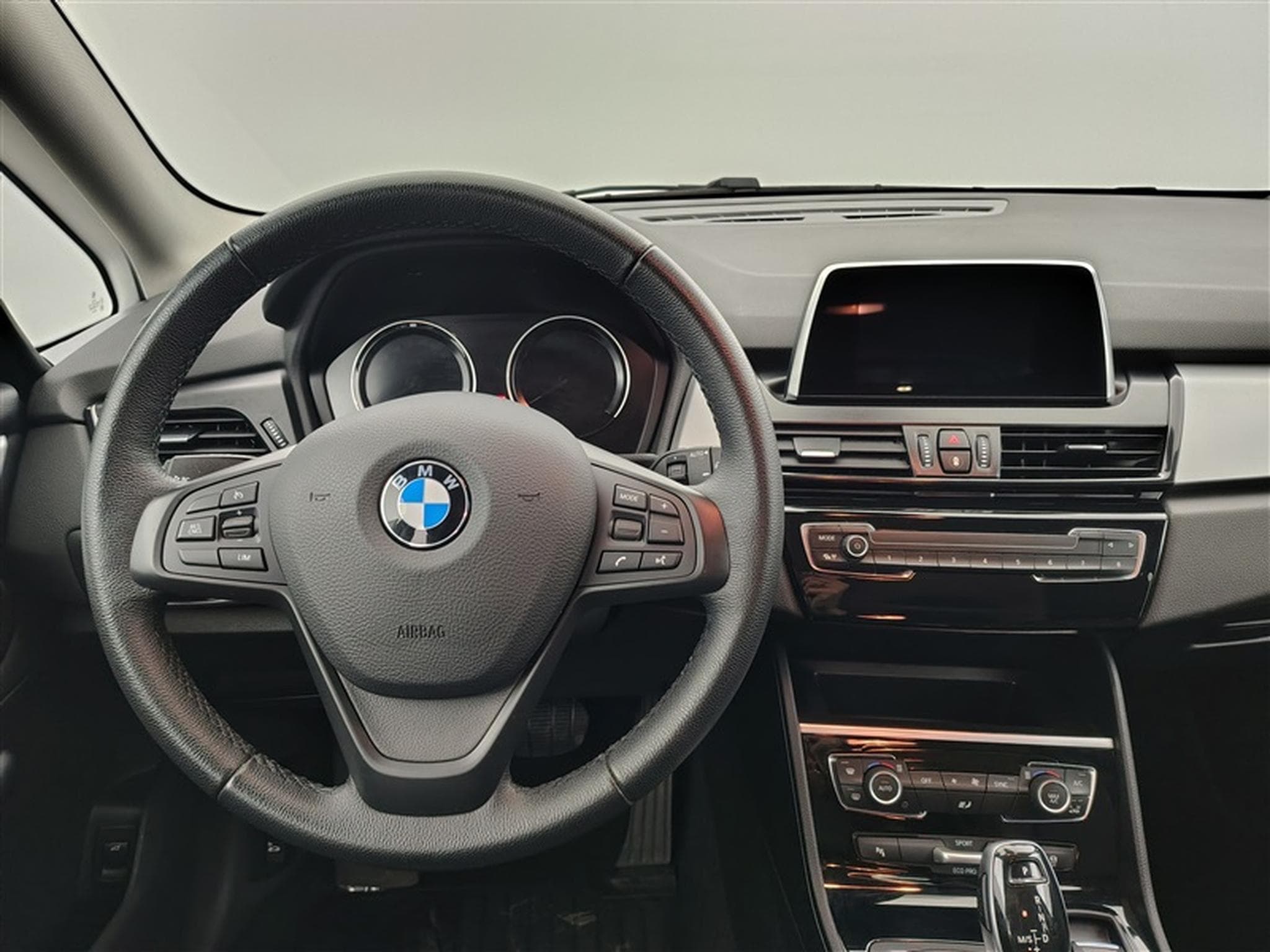 BMW 216 Gran Tourer 216 dA NAVI / CUIR / FULL LED (2021) - Photo 9