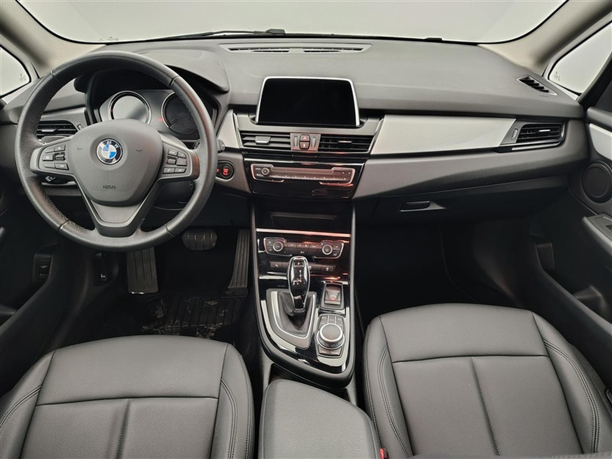 BMW 216 Gran Tourer 216 dA NAVI / CUIR / FULL LED (2021) - Photo 8