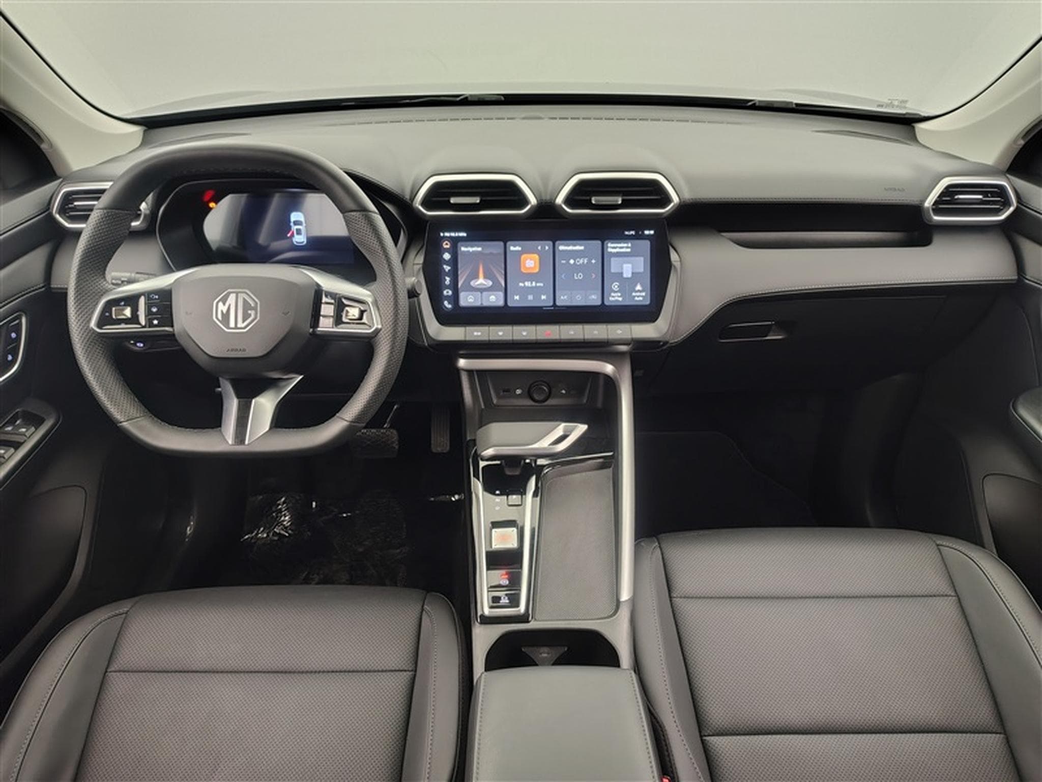 MG ZS 1.5 Hybrid+ Luxury NAVI / FULL LED / CUIR / CAMERA 360 (2026) - Photo 8