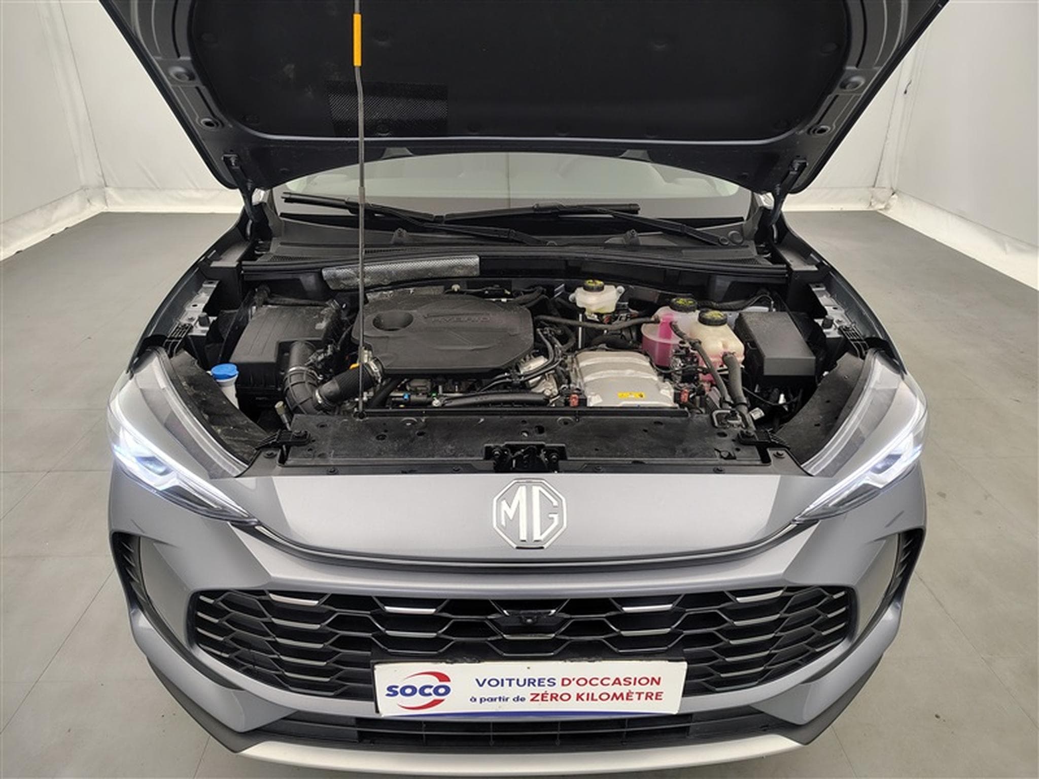 MG ZS 1.5 Hybrid+ Luxury NAVI / FULL LED / CUIR / CAMERA 360 (2026) - Photo 19