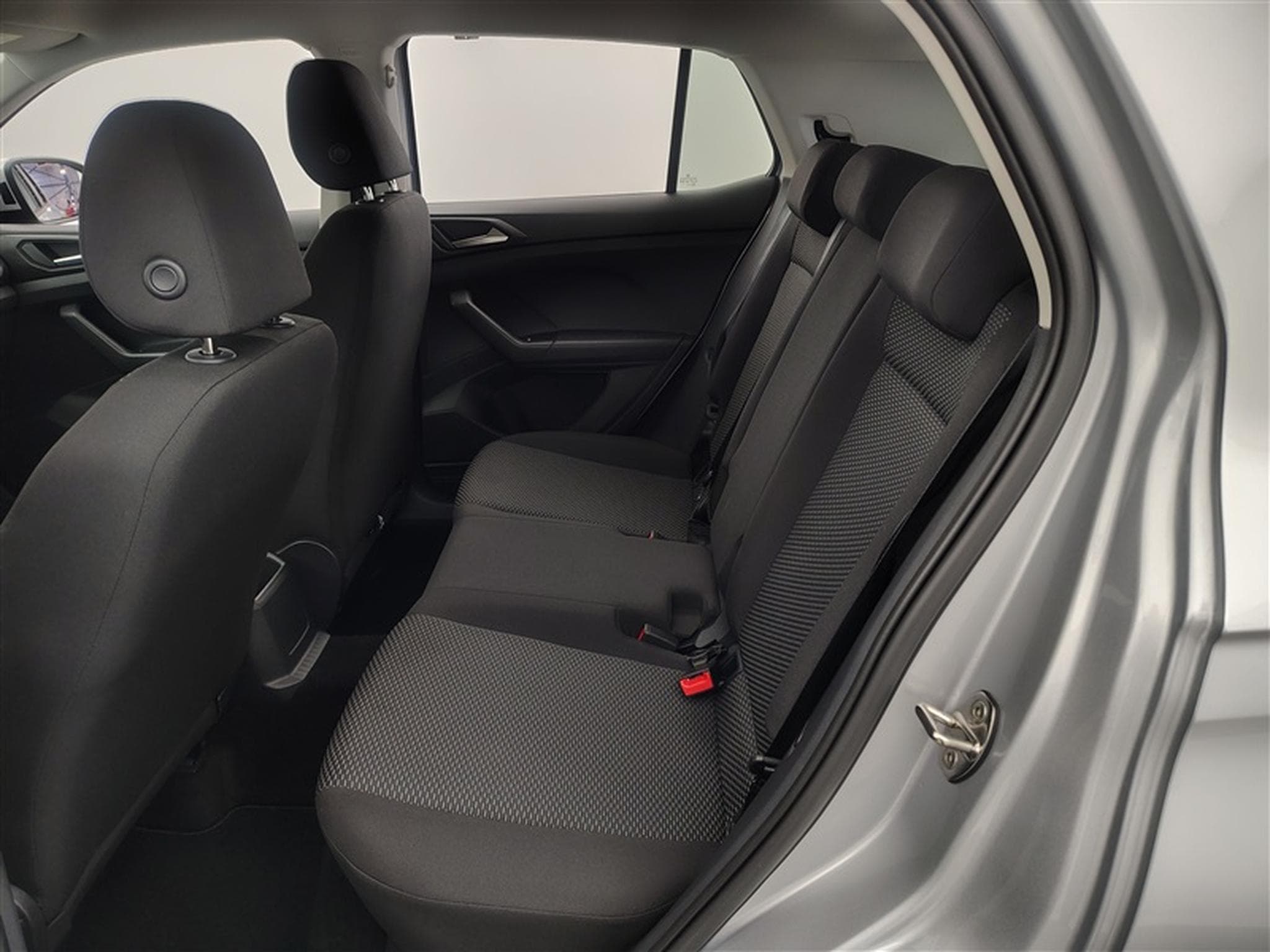 VW T-Cross 1.0 TSI Life OPF (2025) - Photo 13