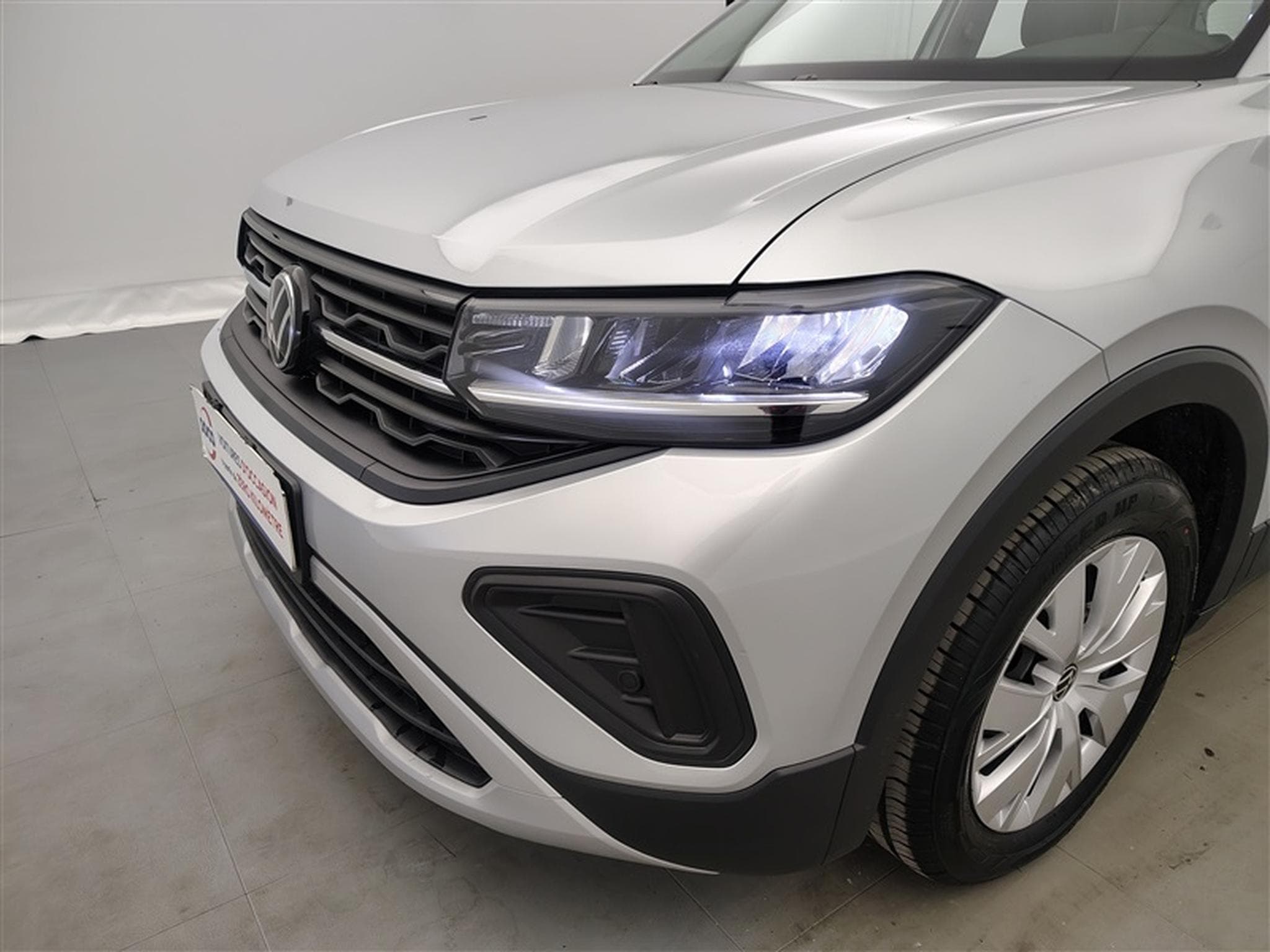 VW T-Cross 1.0 TSI Life OPF (2025) - Photo 15