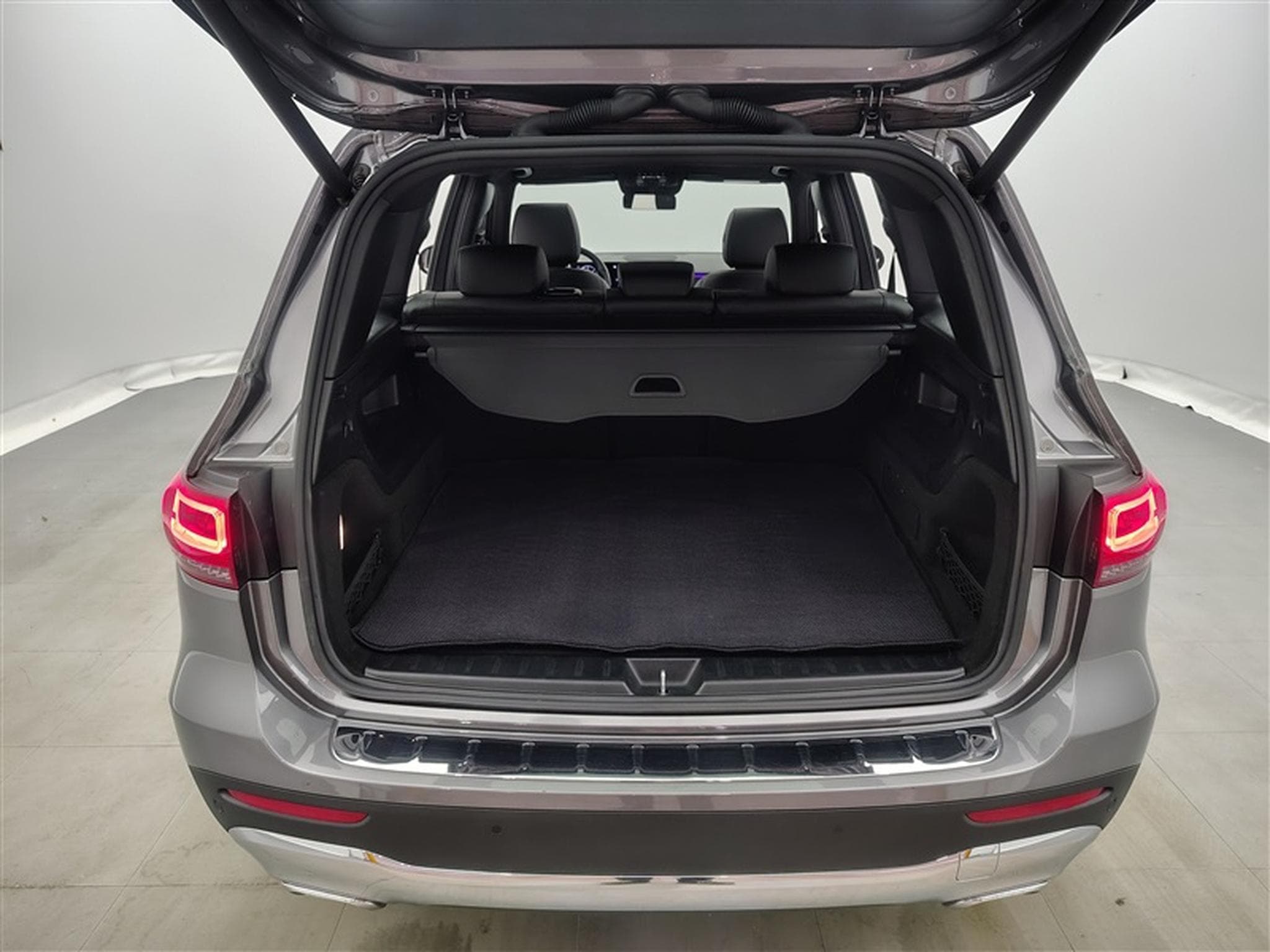 Mercedes GLB 200 GLB 200d Business Solution CUIR/NAVI/TO PANO/FULL LED/JA18 (2021) - Photo 14