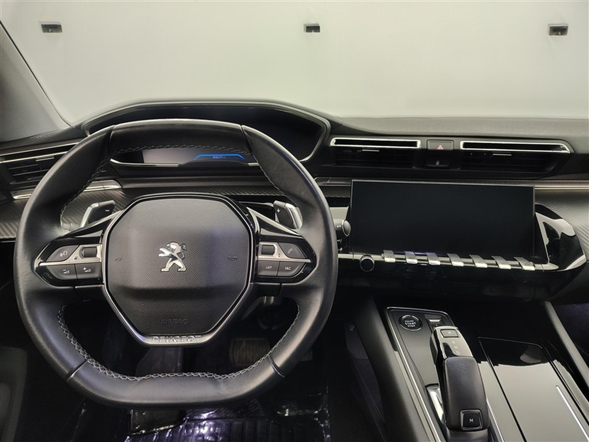 Peugeot 508 1.5 BlueHDi Allure Pack AUTO/CUIR/NAVI/LED/JA17/PDC (2022) - Foto 9