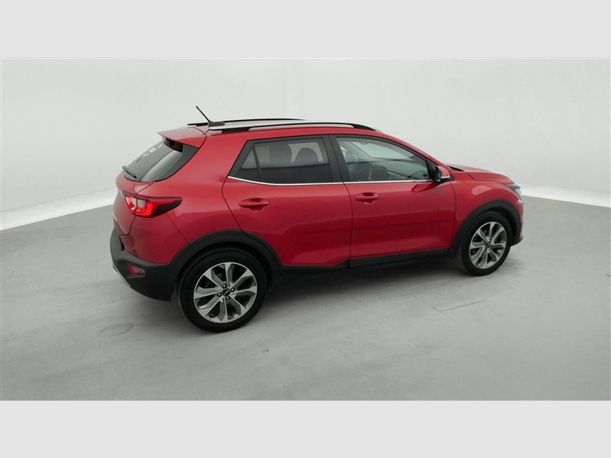 Kia Stonic 1.0 T Inspire Plus ISG (2024) - Photo 24