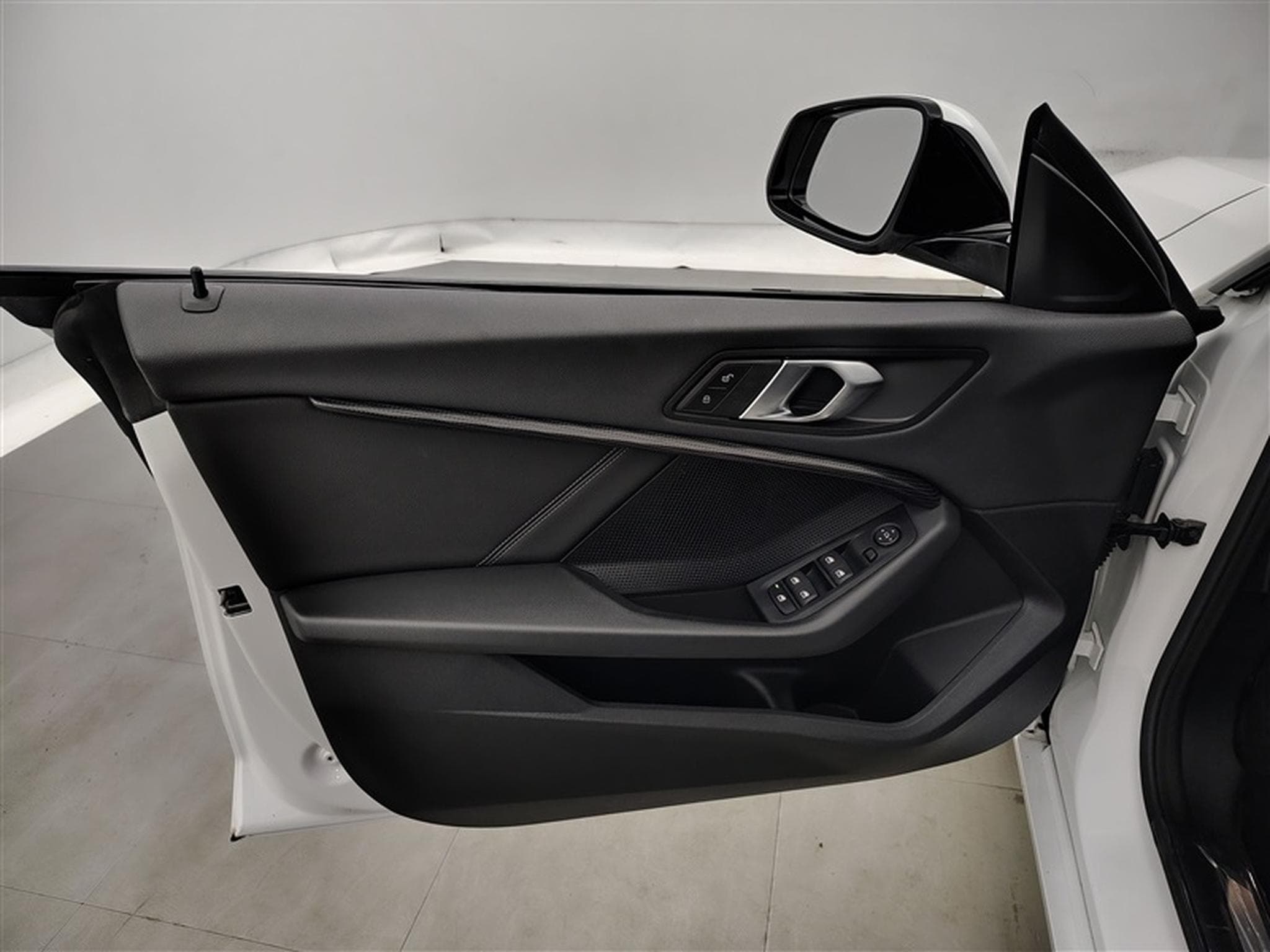 BMW 218 GranCoupé 218iA Sportline NAVI / FULL LED / CLIM (2023) - Photo 17