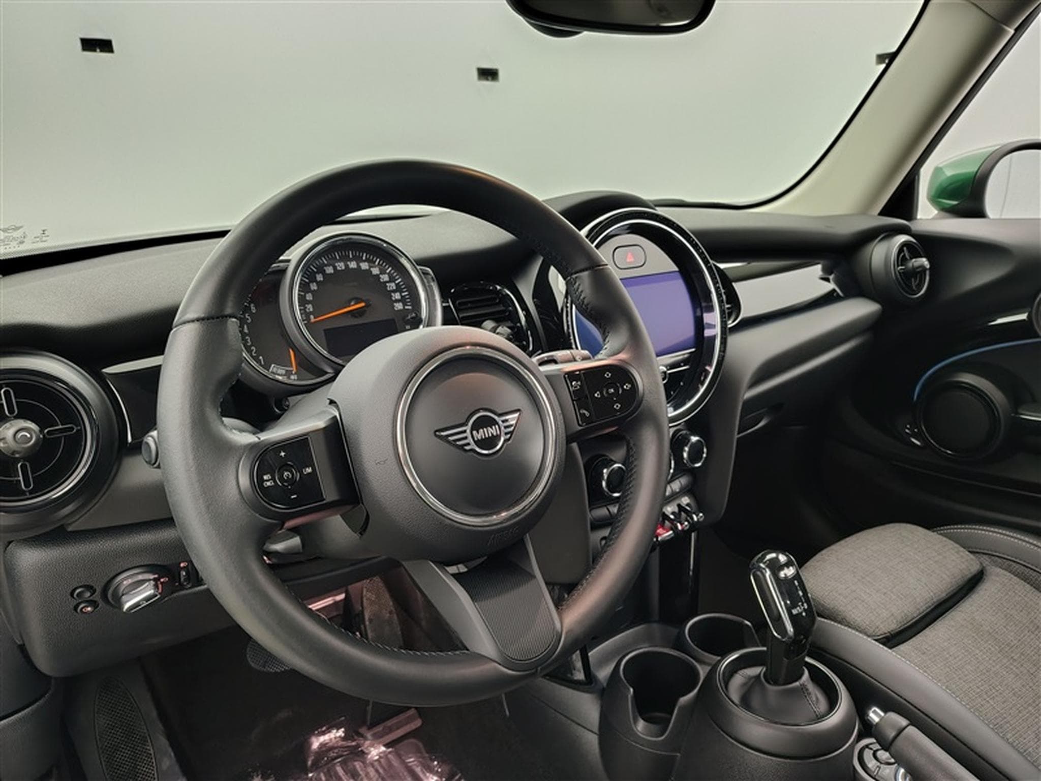 MINI Cooper Mini 1.5A One DCT NAVI / CARPLAY / S-CUIR (2022) - Photo 8