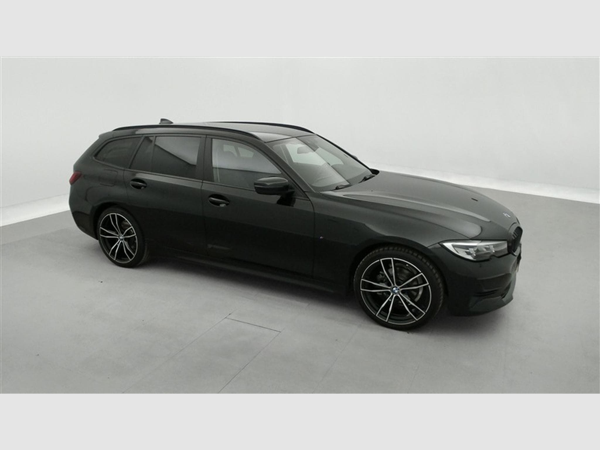 BMW 318 318iA Touring Sport Line Navi Cockpit/LED/CAMERA (2021) - Photo 25