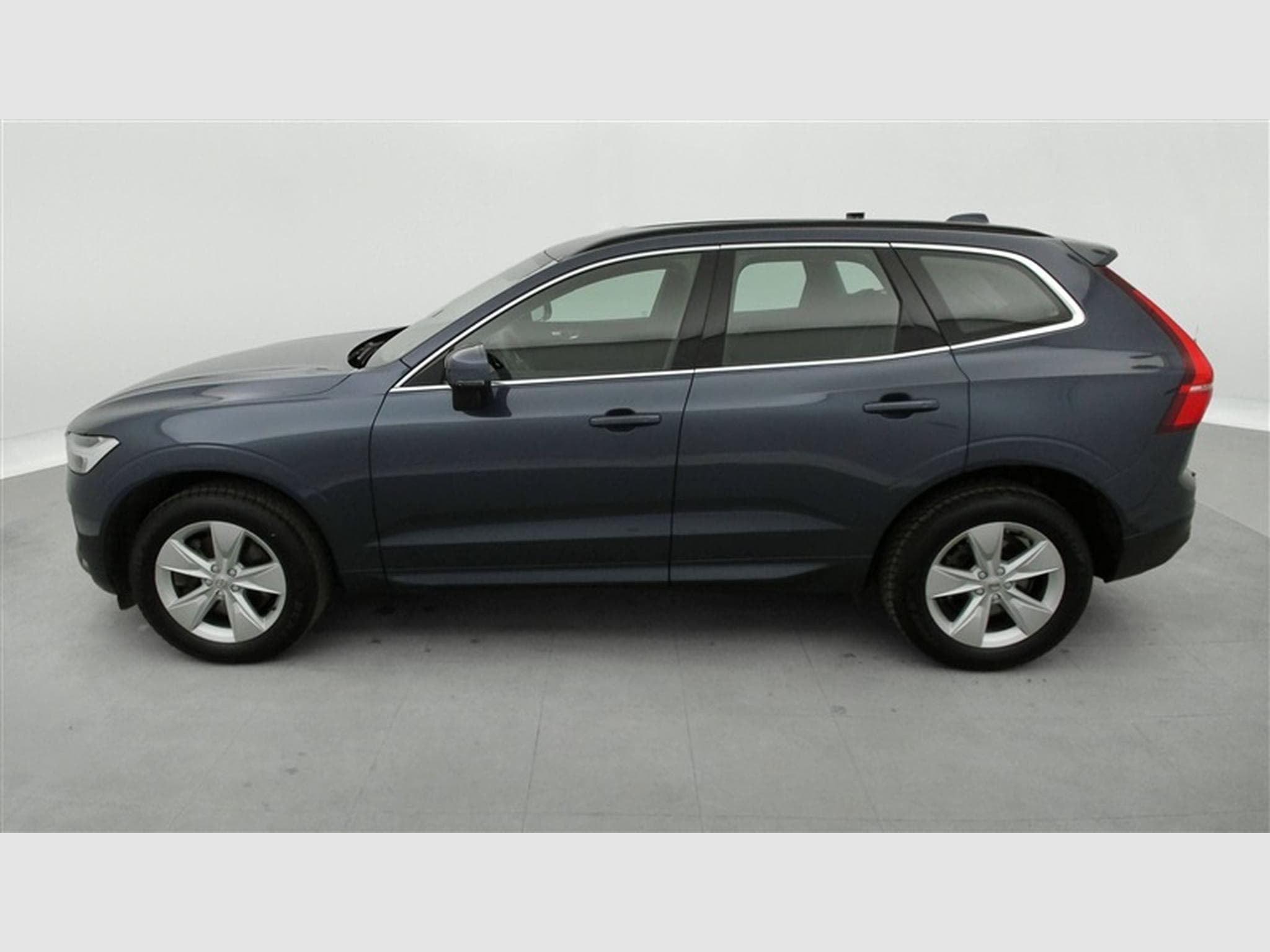 Volvo XC60 2.0 B4 MHEV Core CARPLAY / FULL LED (2024) - Photo 3