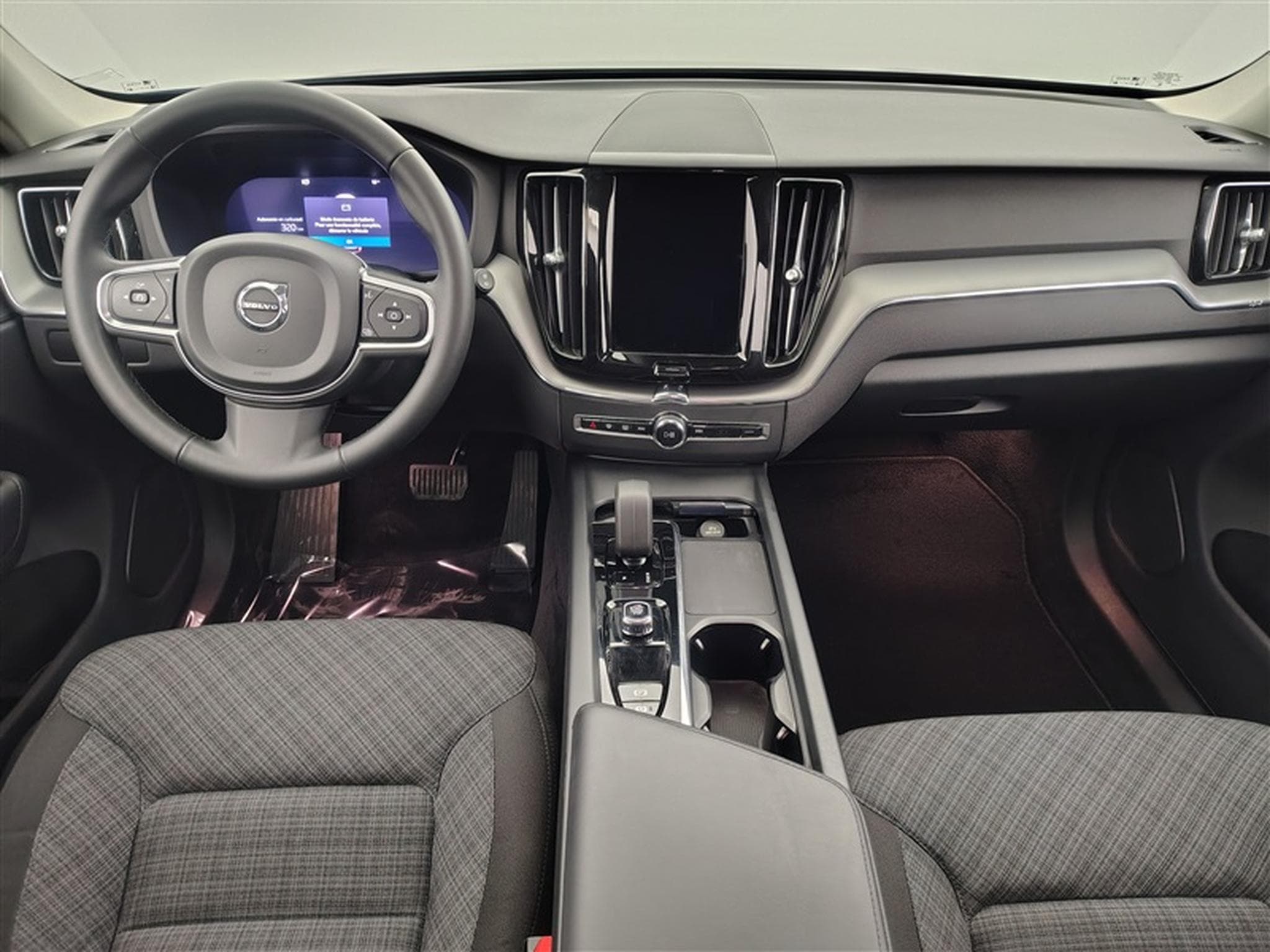 Volvo XC60 2.0 B4 MHEV Core CARPLAY / FULL LED (2024) - Photo 8
