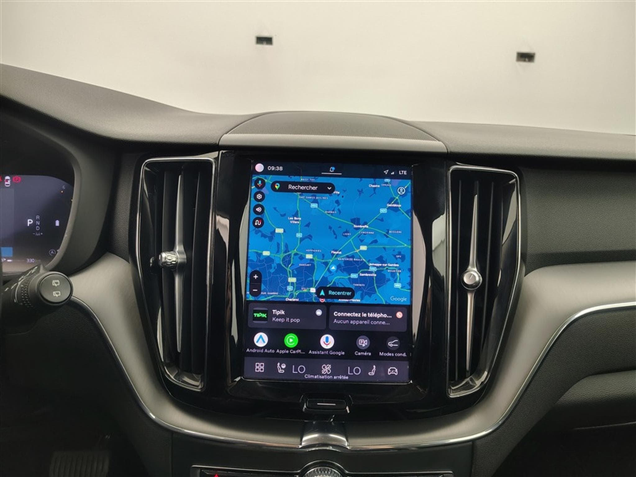 Volvo XC60 2.0 B4 MHEV Core CARPLAY / FULL LED (2024) - Photo 11