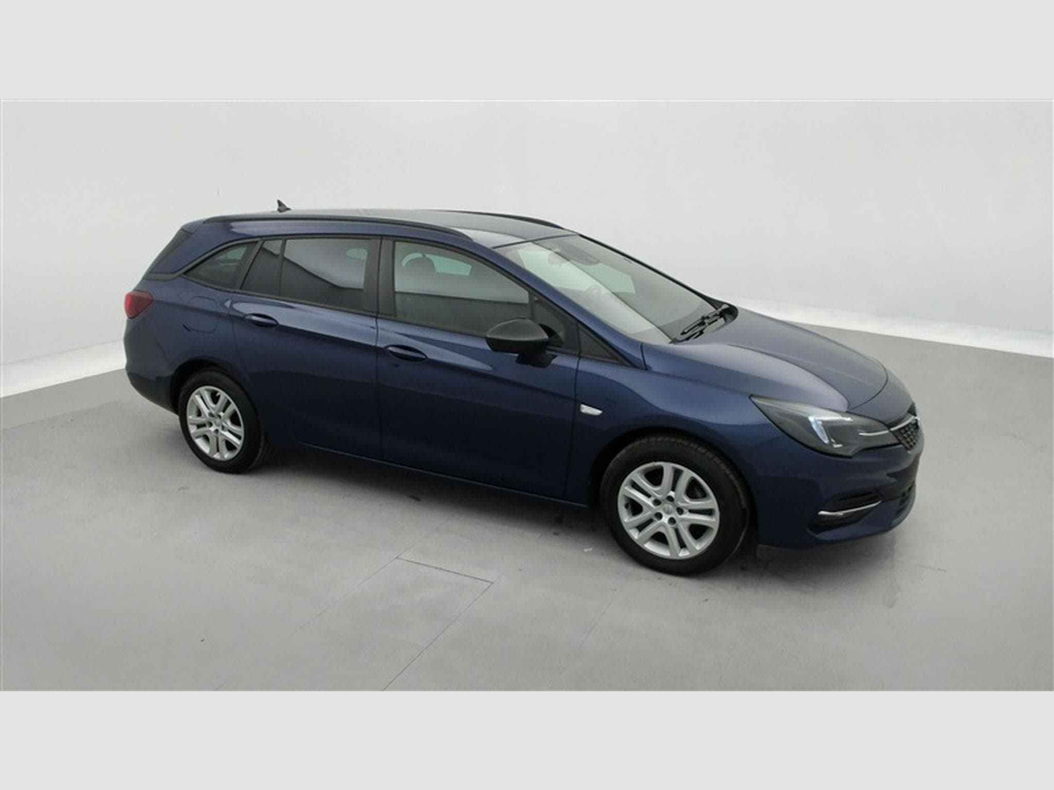 Opel Astra Sports Tourer 1.2 Turbo Edition NAVI/PDC (2022) - Photo 23