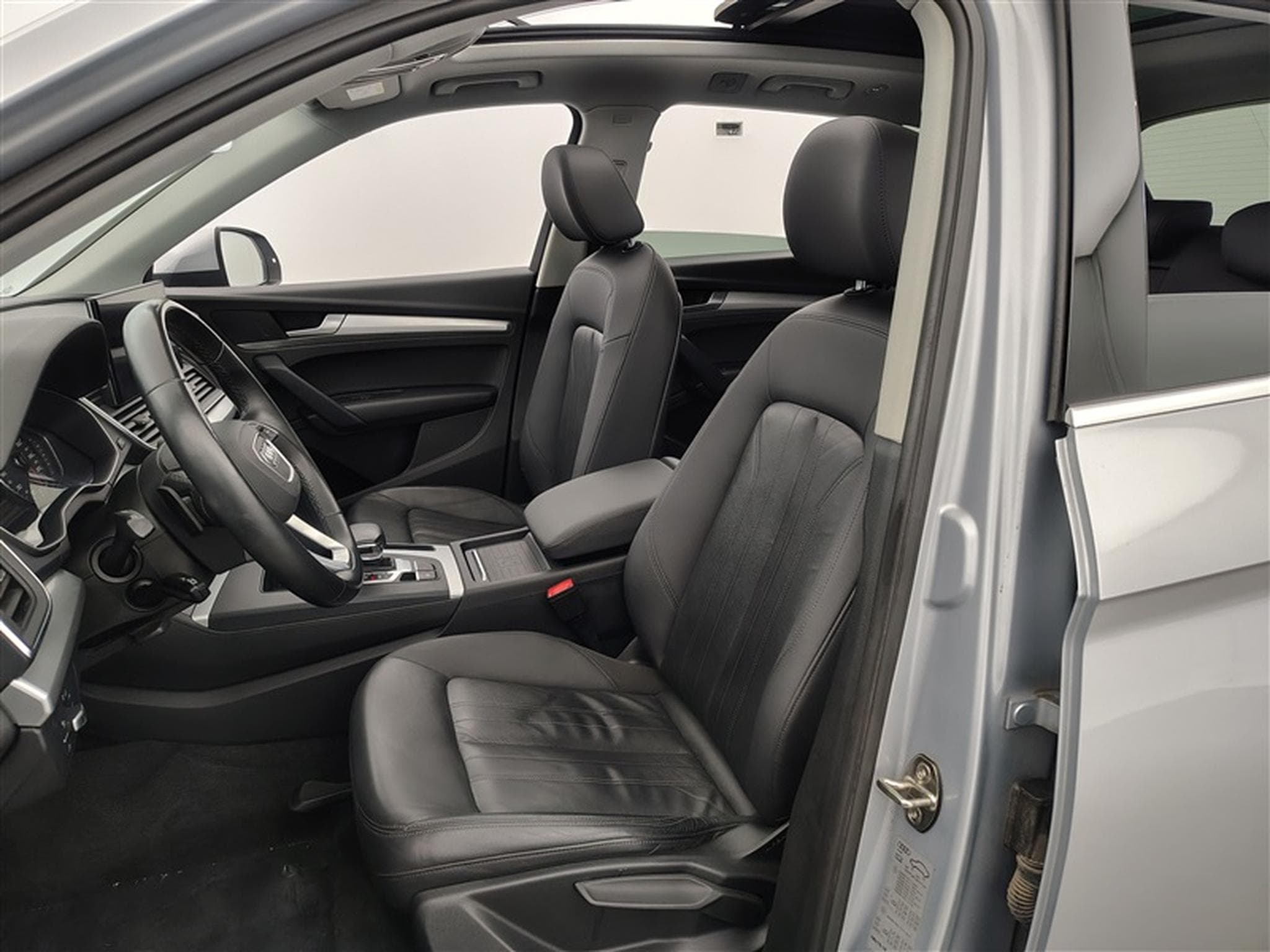 Audi Q5 30 TDi Business Edition S tronic CUIR/NAVI/TO PANO/FULL LED (2021) - Foto 7