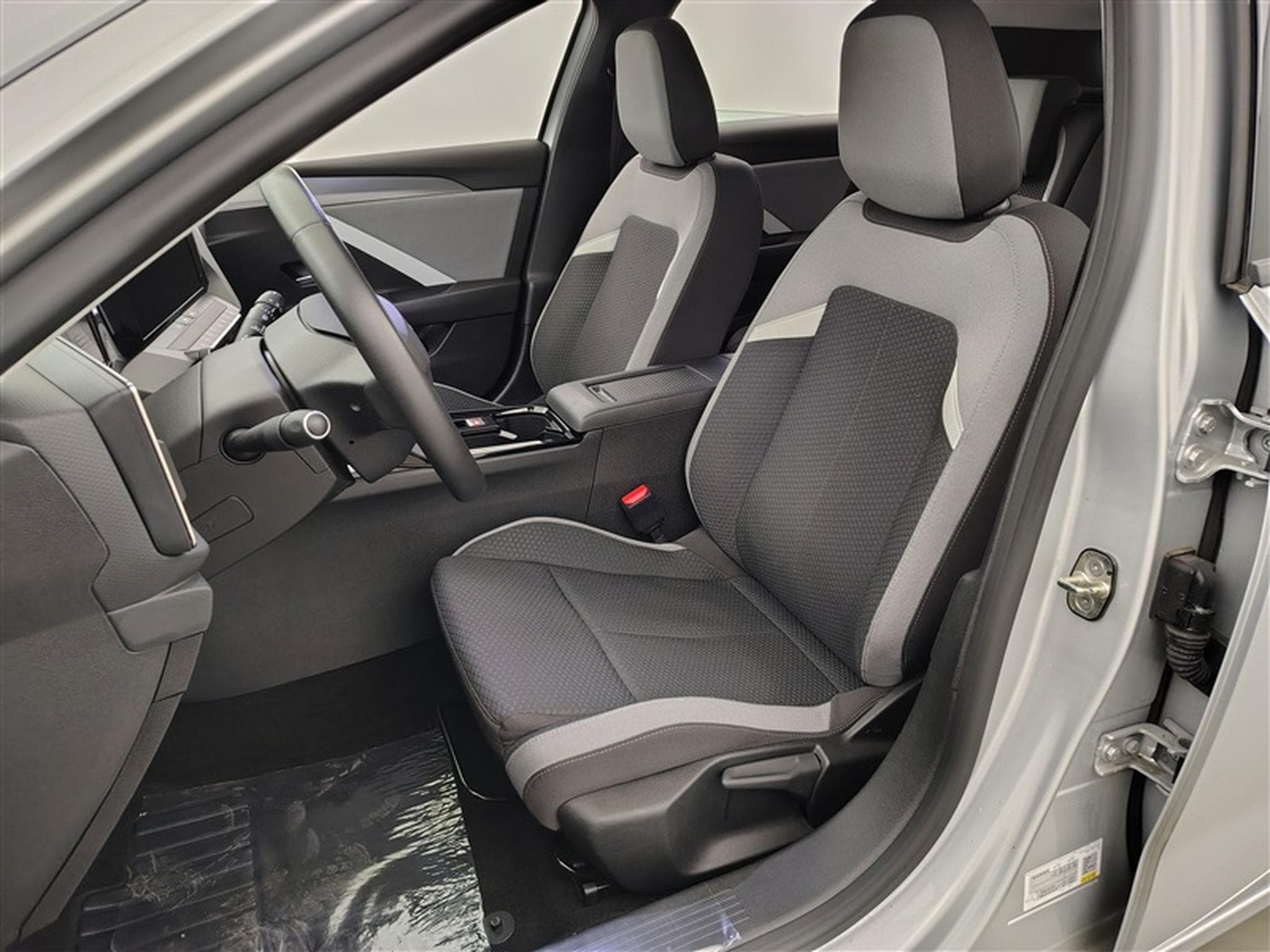 Opel Astra 1.2 Turbo Edition NAVI/FULL LED/JA/PDC (2022) - Photo 7