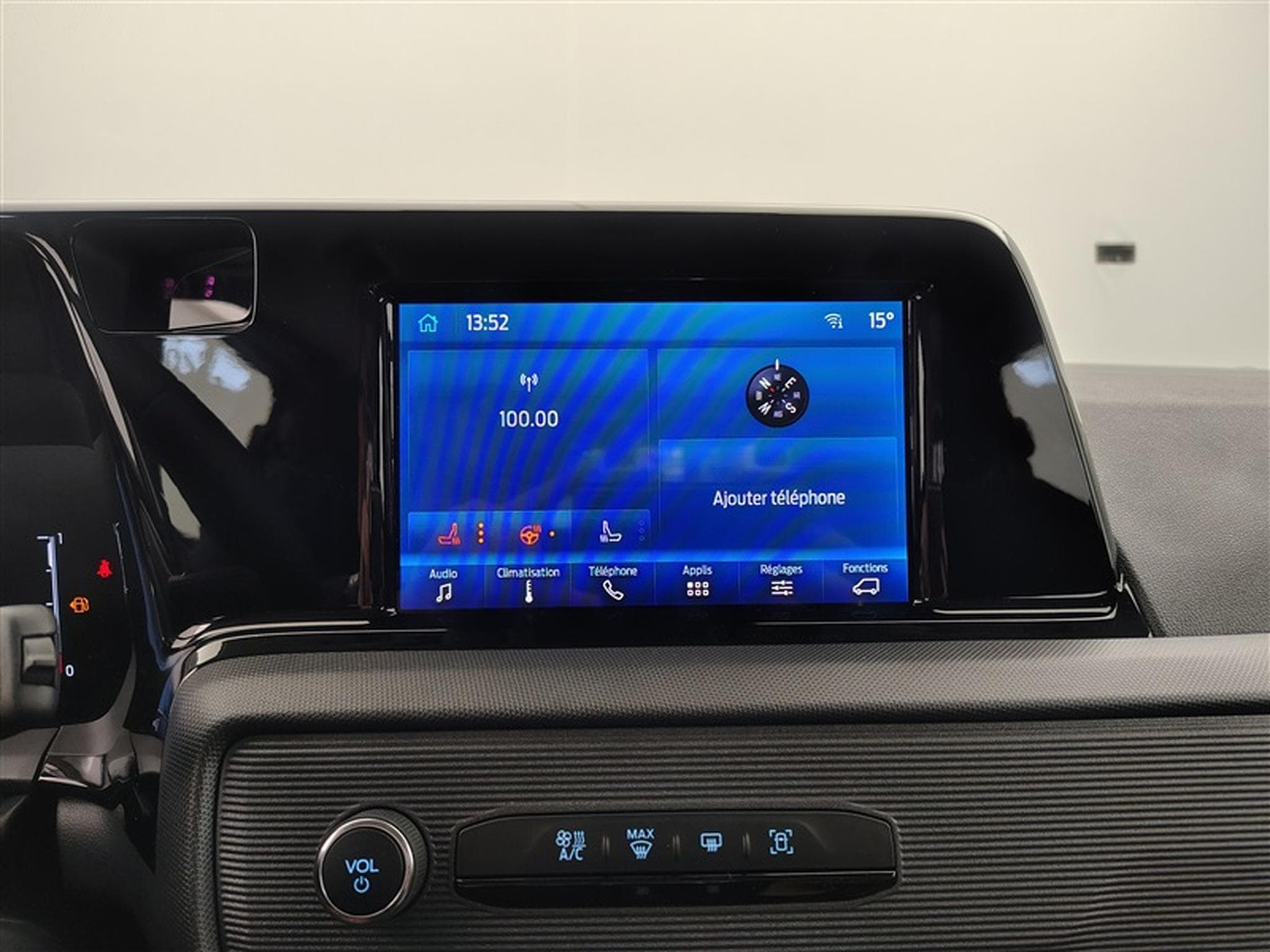 Ford Tourneo 1.0 EcoBoost 125cv Trend CARPLAY / PDC AR (2026) - Photo 11