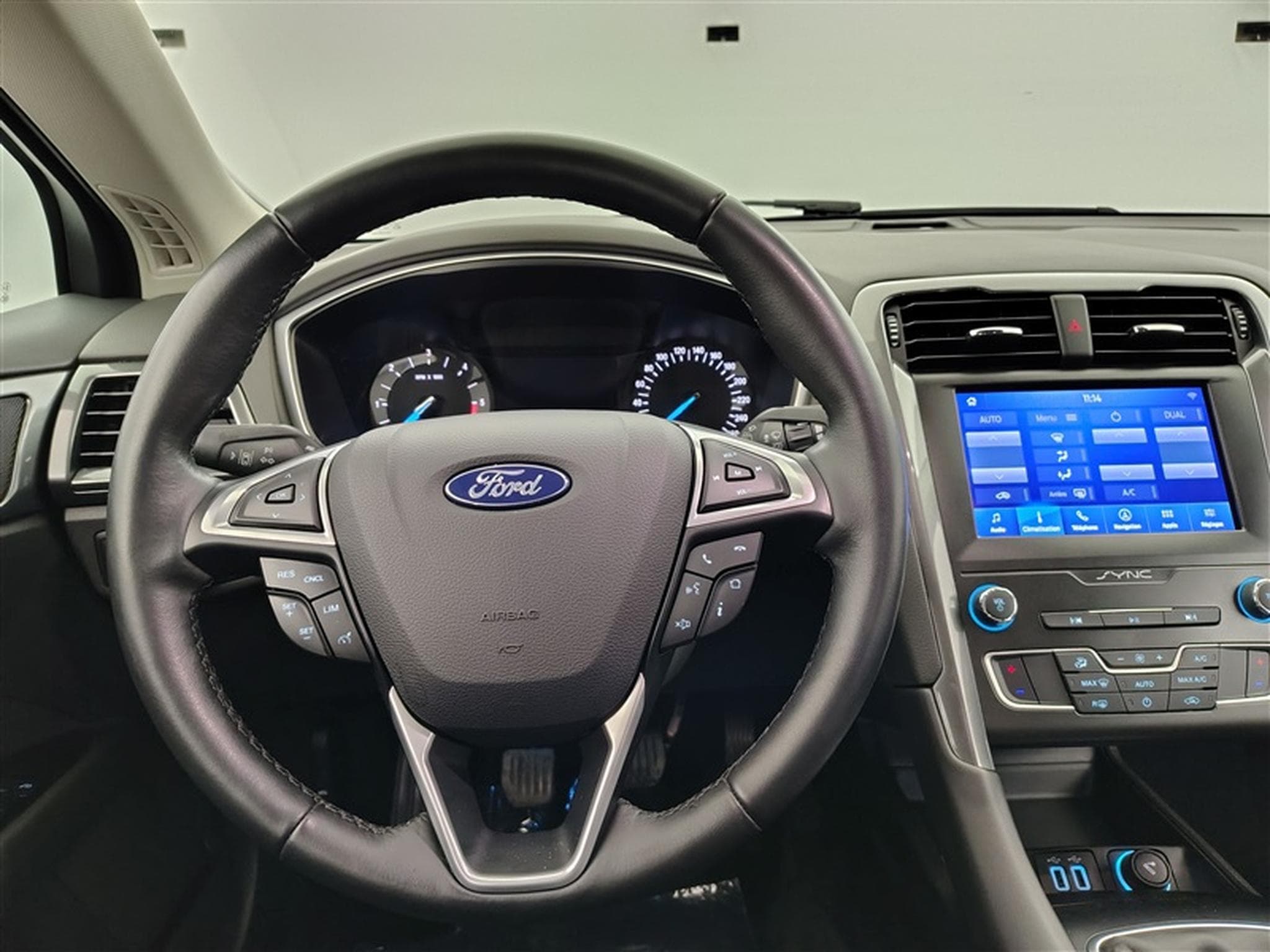 Ford Mondeo 2.0 Ecoblue Business Class NAVI / CLIM / PDC AV-AR (2022) - Photo 9