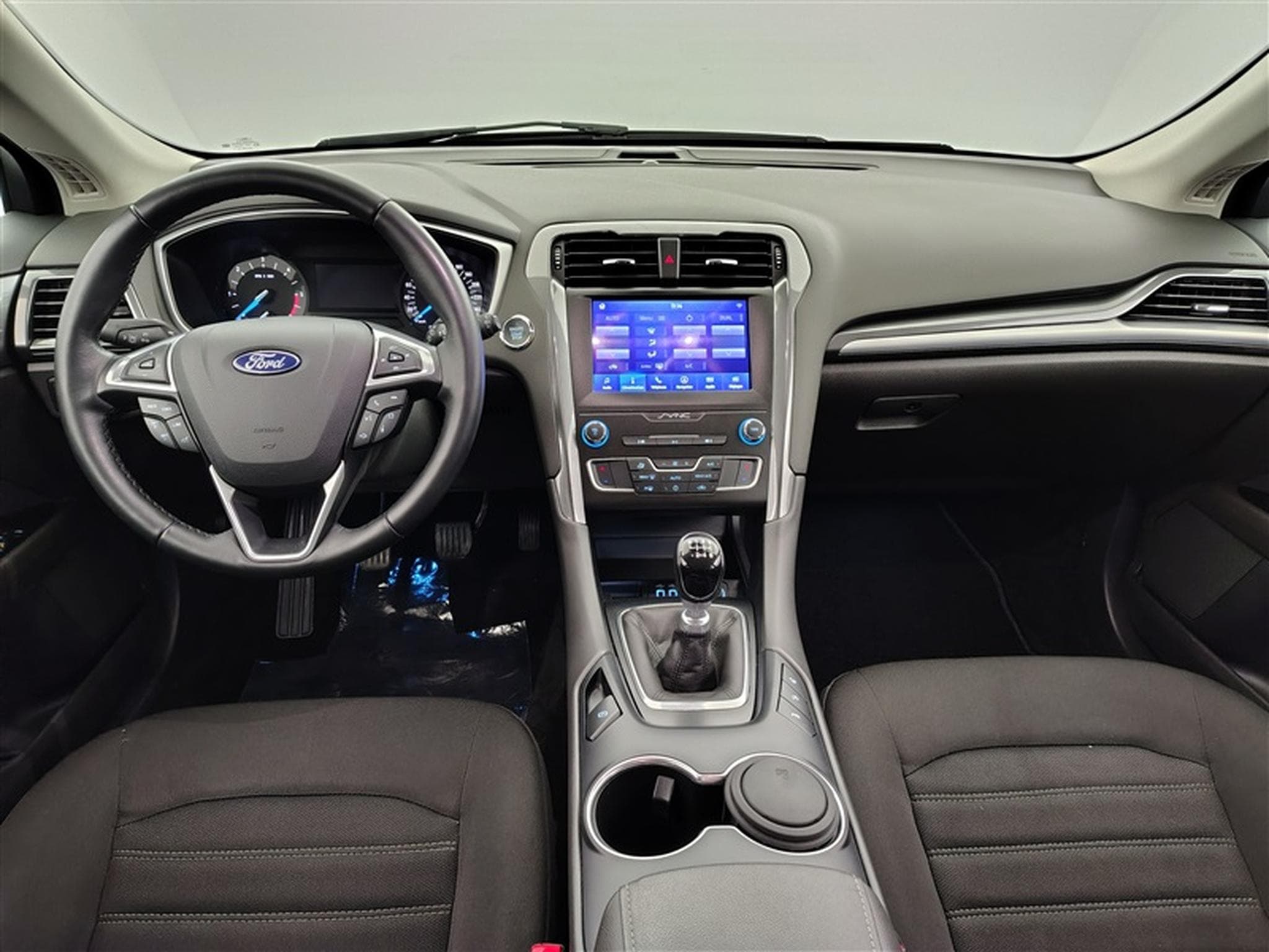 Ford Mondeo 2.0 Ecoblue Business Class NAVI / CLIM / PDC AV-AR (2022) - Photo 8