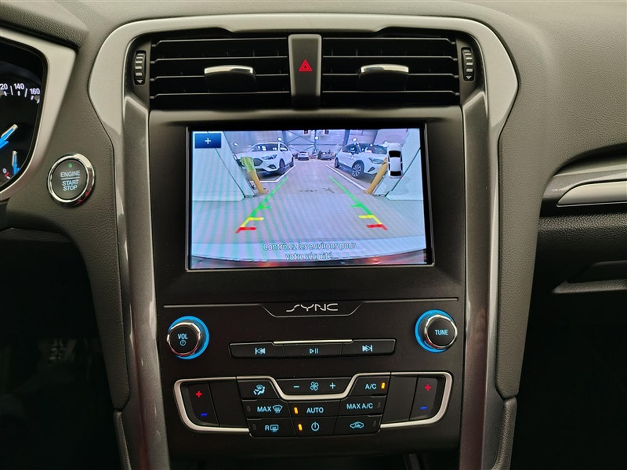 Ford Mondeo 2.0 Ecoblue Business Class NAVI / CLIM / PDC AV-AR (2022) - Photo 18