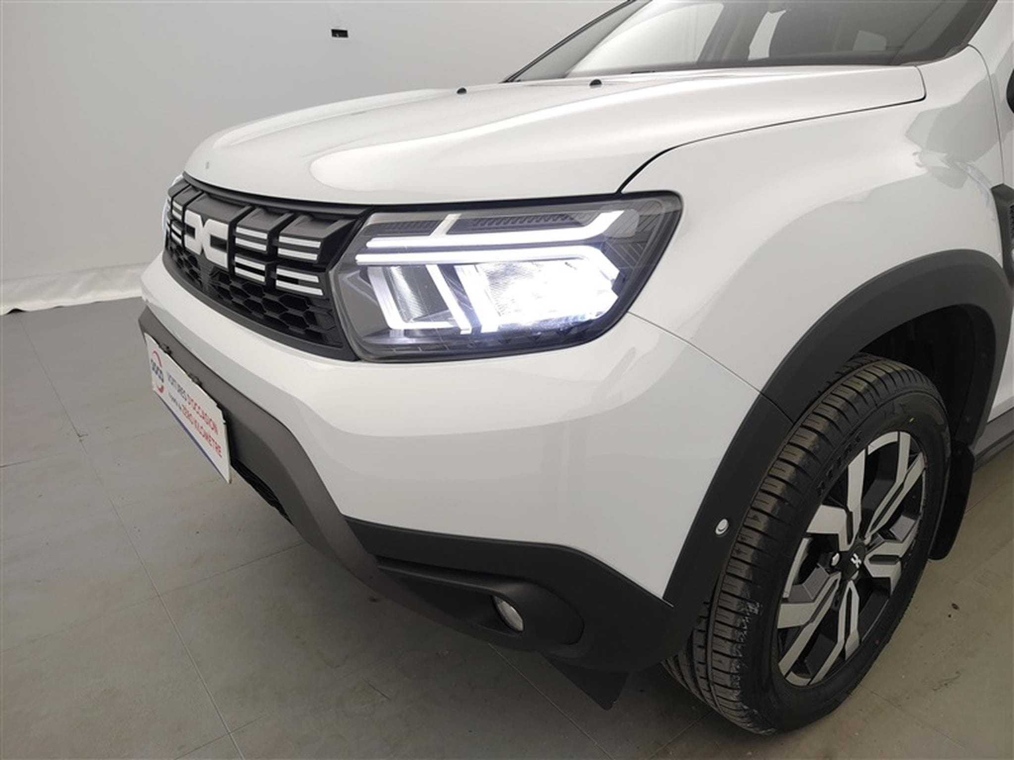 Dacia Duster 1.3 TCe 130cv Journey NAVI / FULL LED / CAMERA / JA 17" (2023) - Photo 15