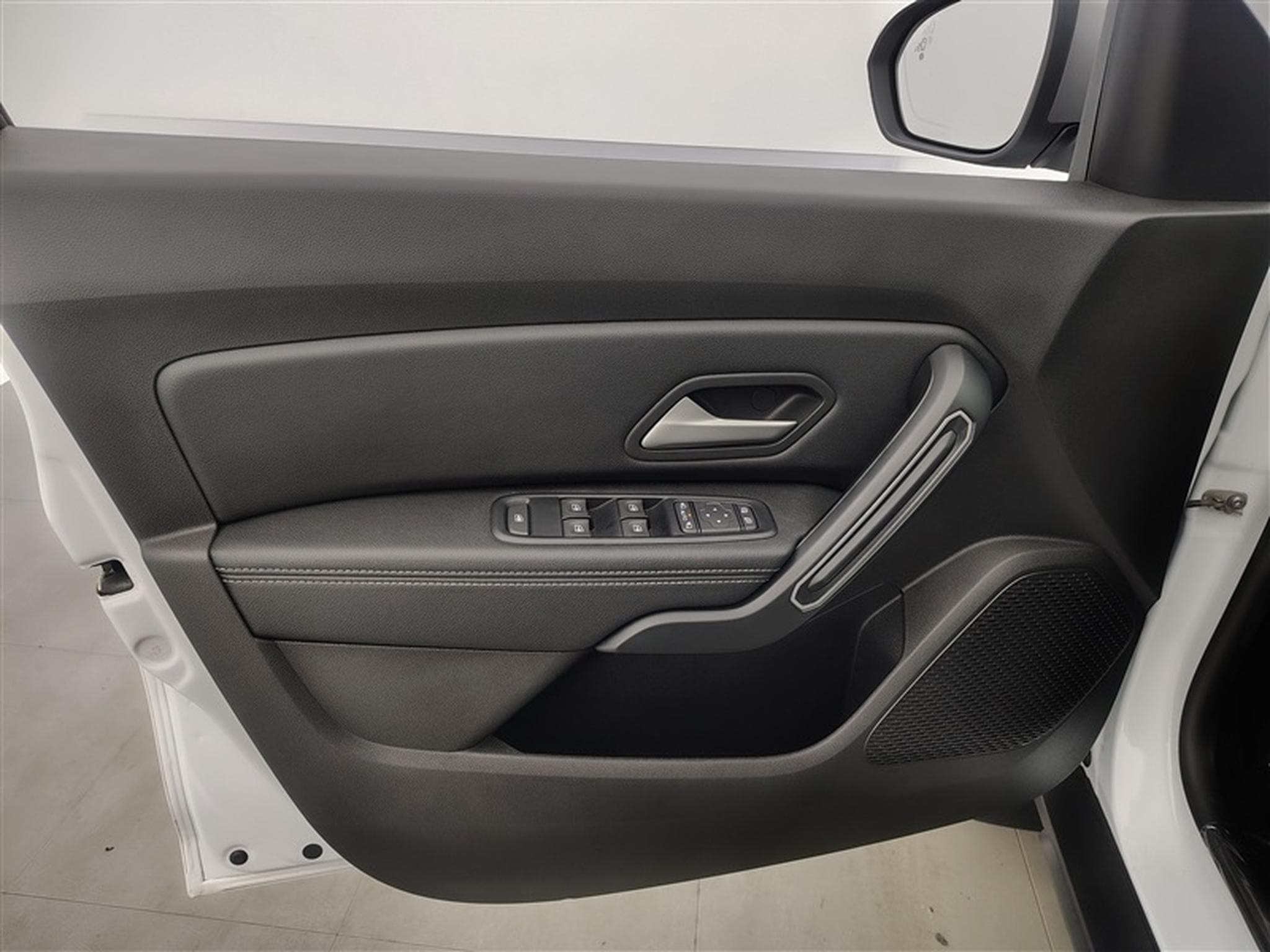 Dacia Duster 1.3 TCe 130cv Journey NAVI / FULL LED / CAMERA / JA 17" (2023) - Photo 17