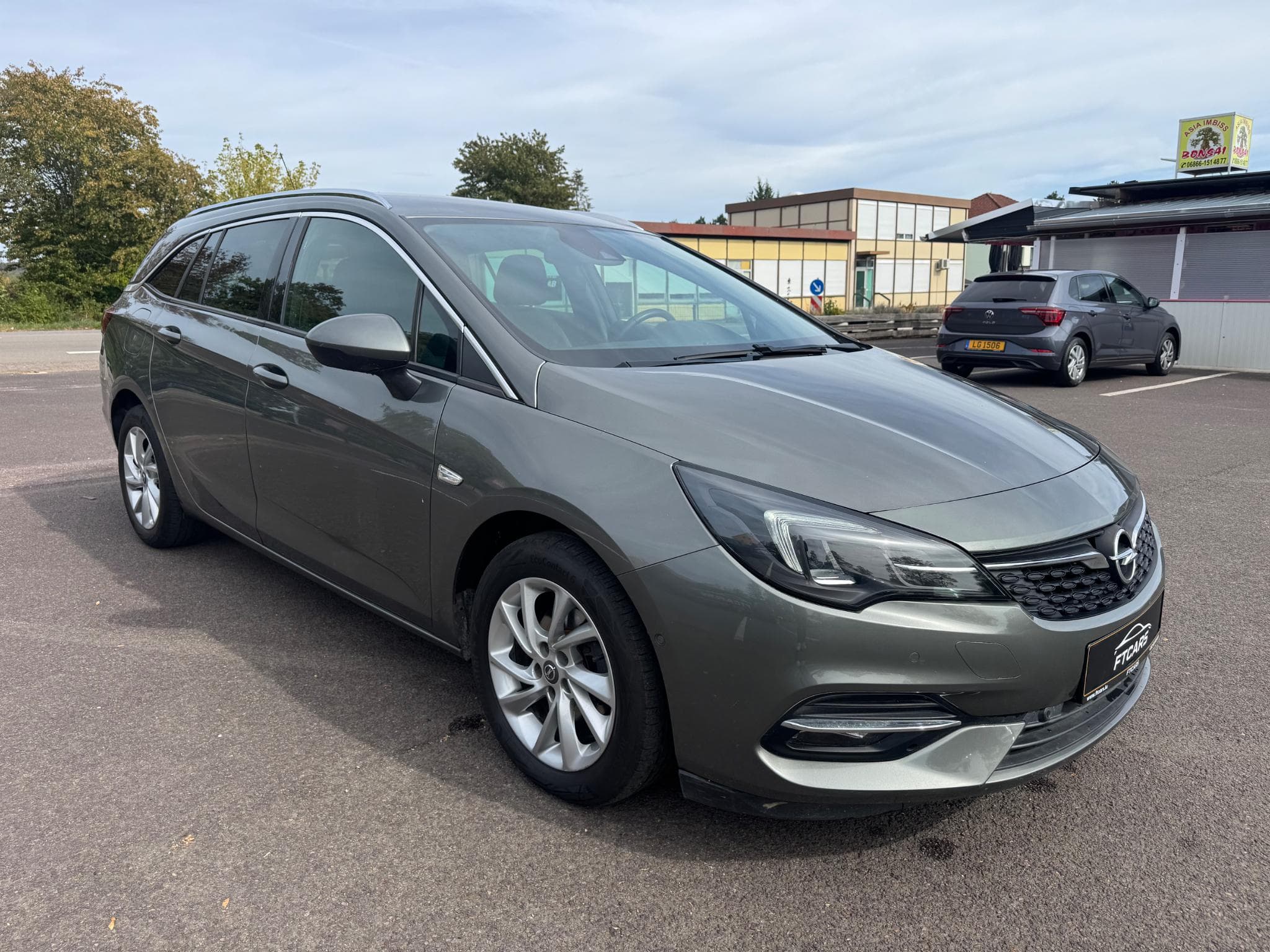 Opel Astra 1.5 diesel AUTOMATIQUE (2020) - Photo 2
