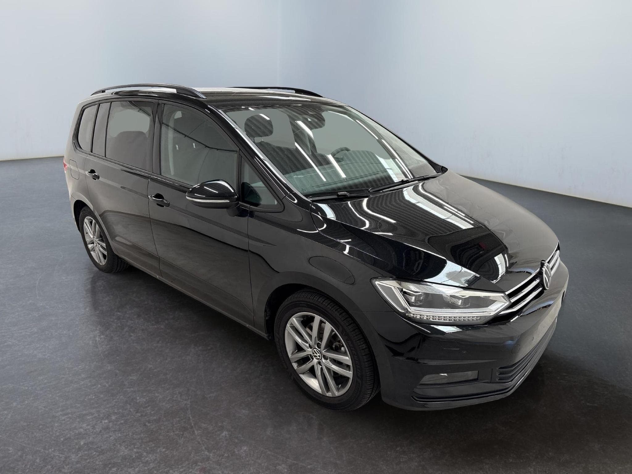 VW Touran Comfortline Edition (2026) - Photo 1