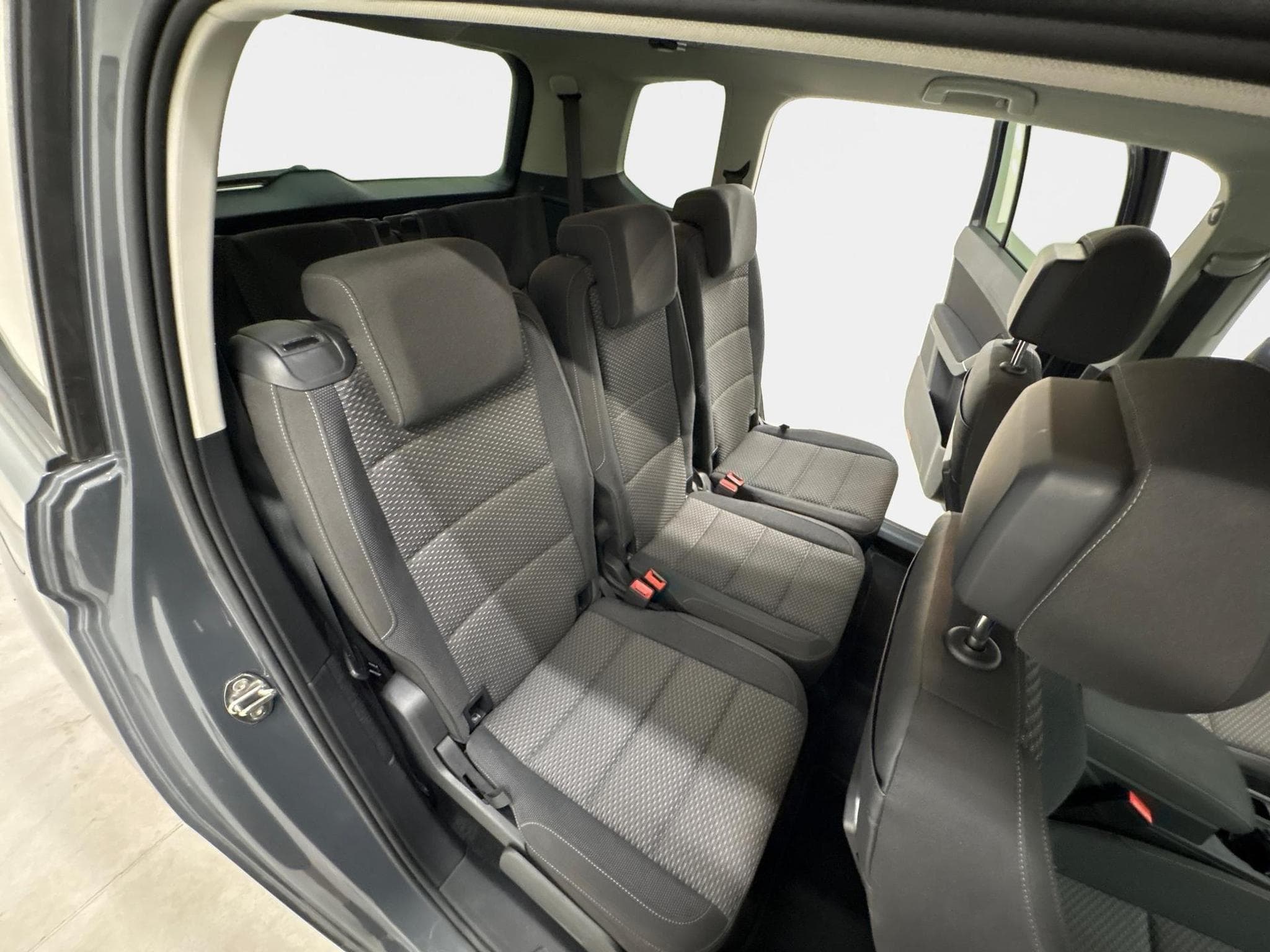 VW Touran Comfortline Edition (2026) - Photo 23