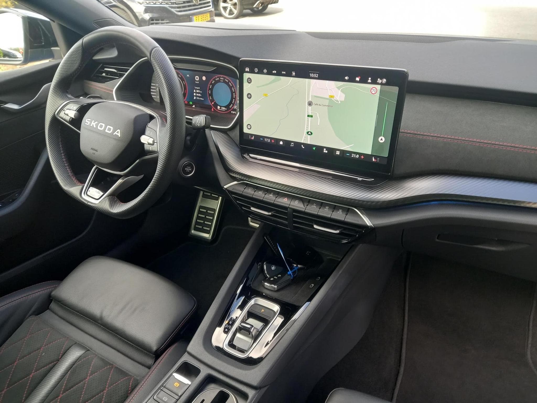 Skoda Octavia RS 2.0 TSI (2025) - Foto 9