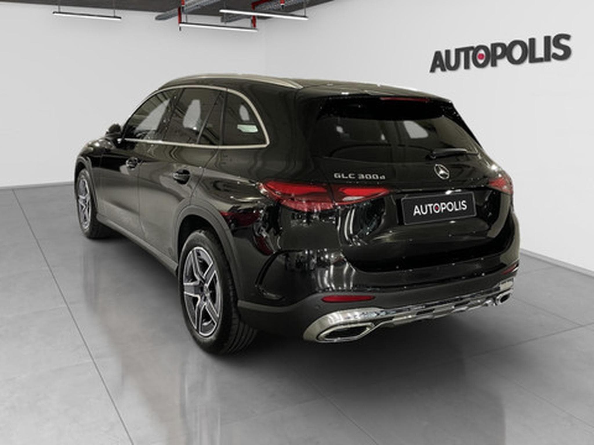 Mercedes GLC 300 2.0 d 4MATIC AMG Line (2025) - Foto 18