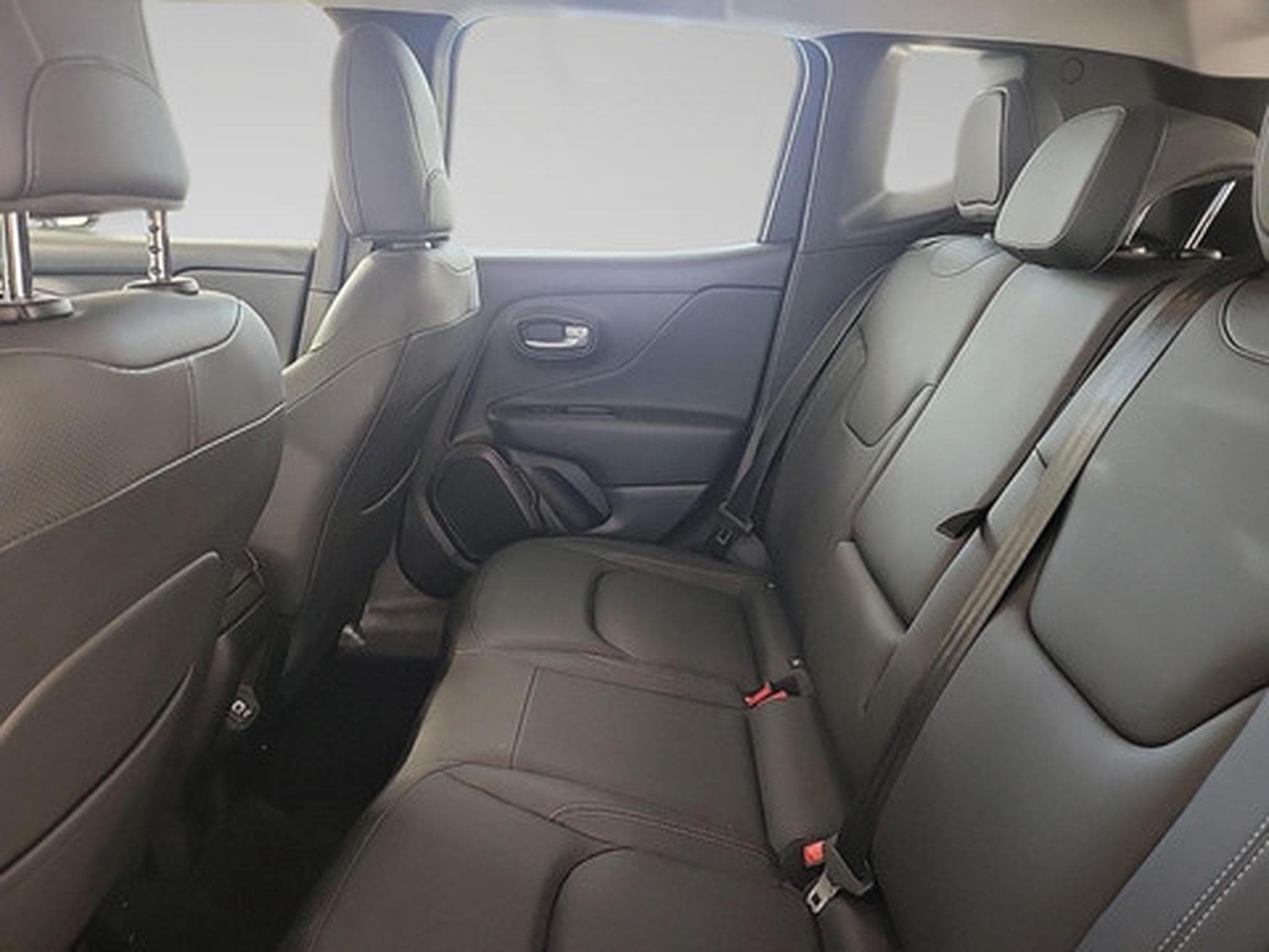 Jeep Renegade 1.5 e-Hybride MY22 Limited (2023) - Foto 10