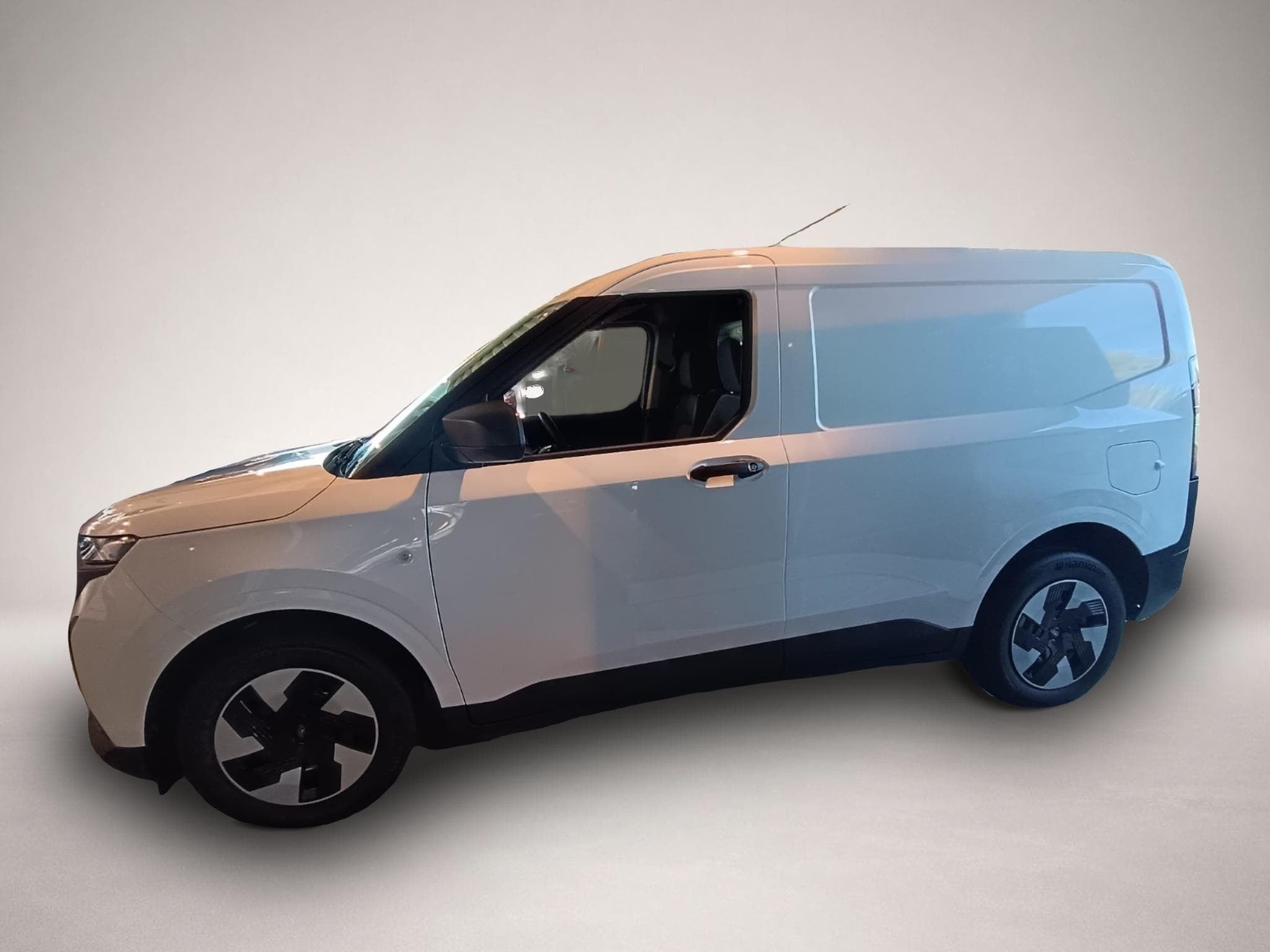 Ford Transit (2025) - Photo 3