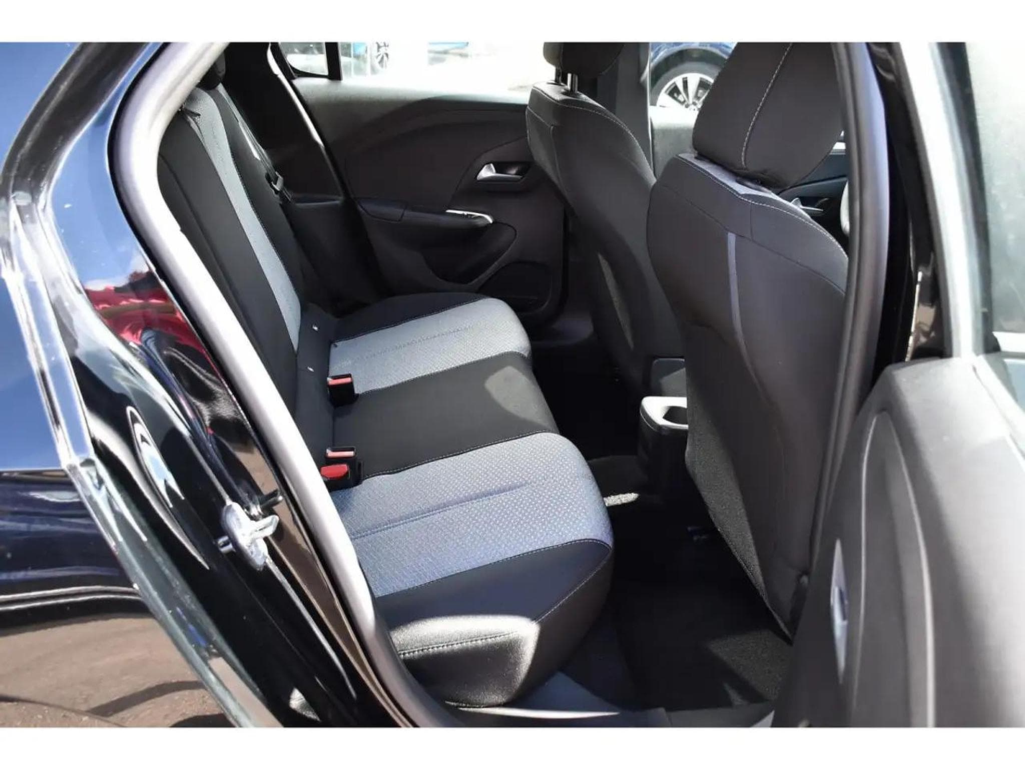Opel Corsa (2025) - Foto 7