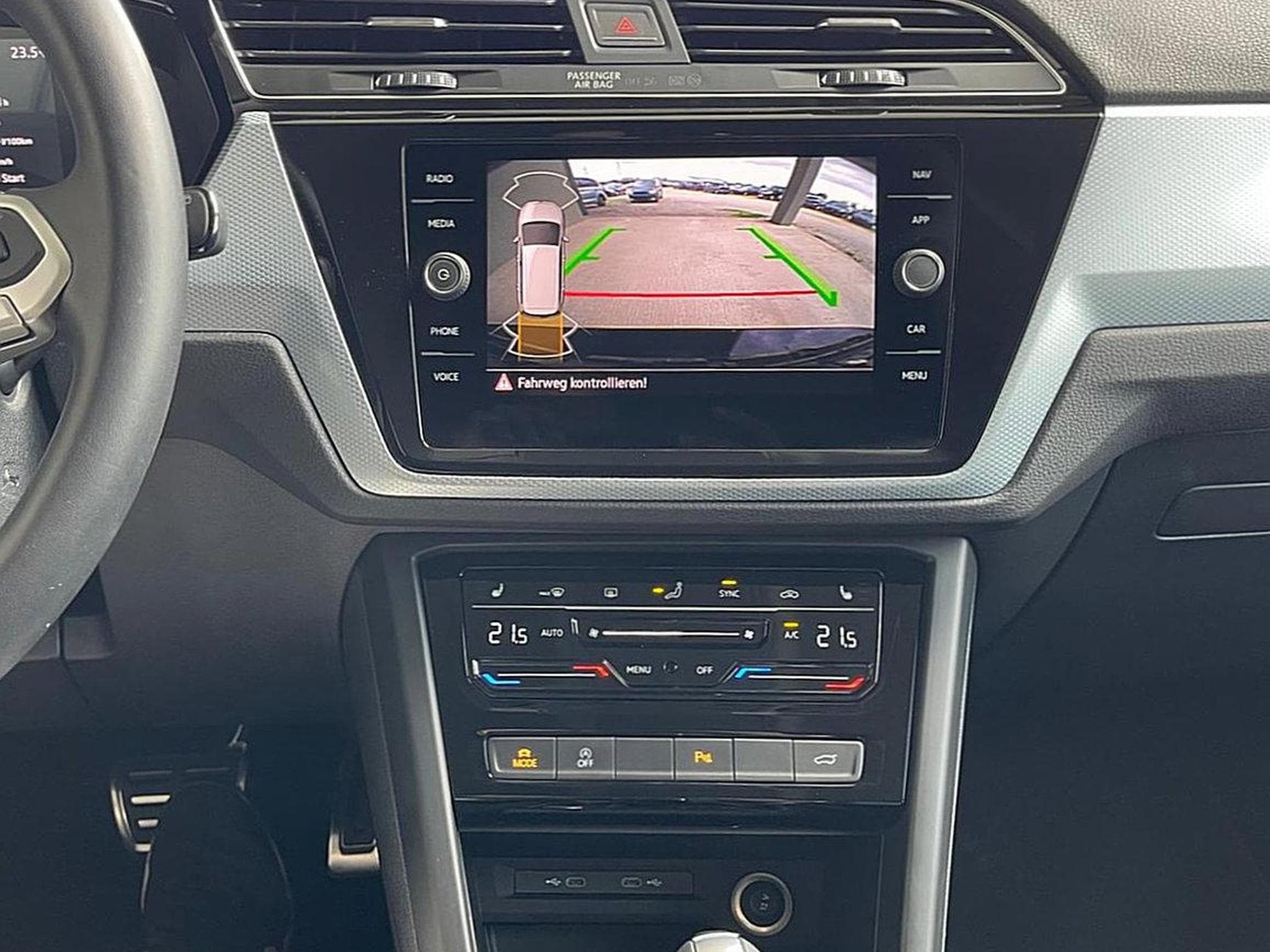 VW Touran (2026) - Foto 6