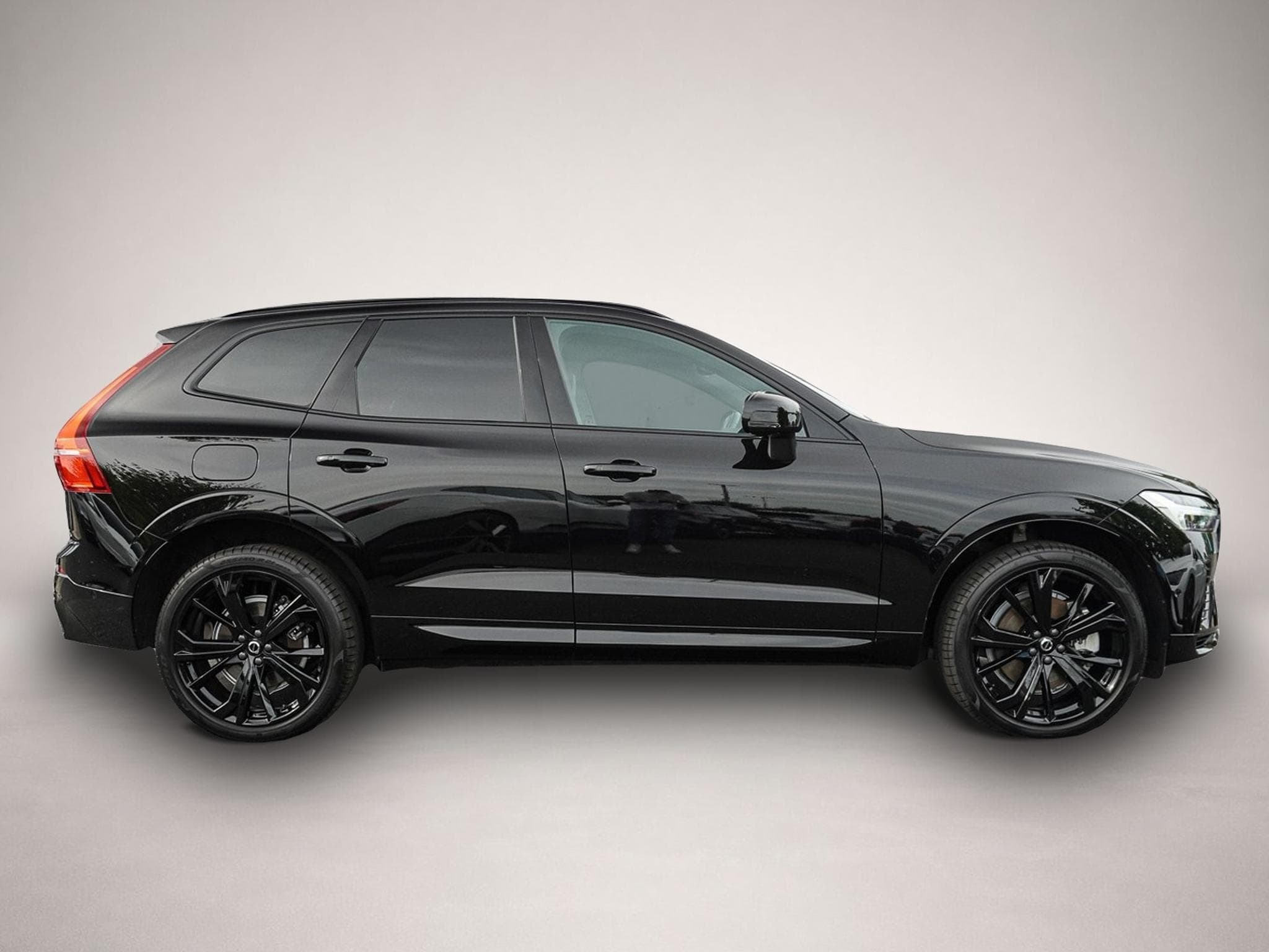 Volvo XC60 (2024) - Photo 4