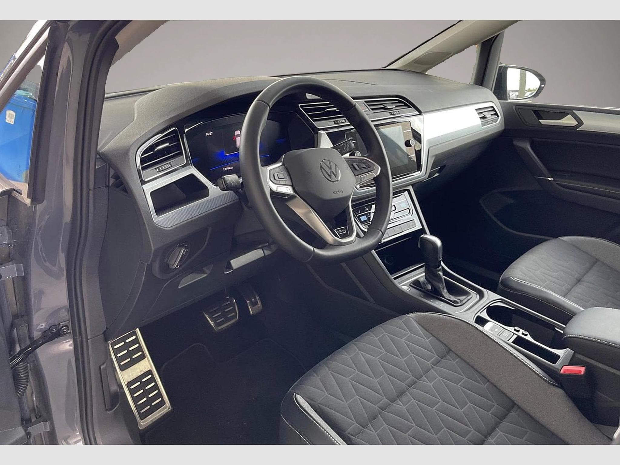 VW Touran (2026) - Foto 3