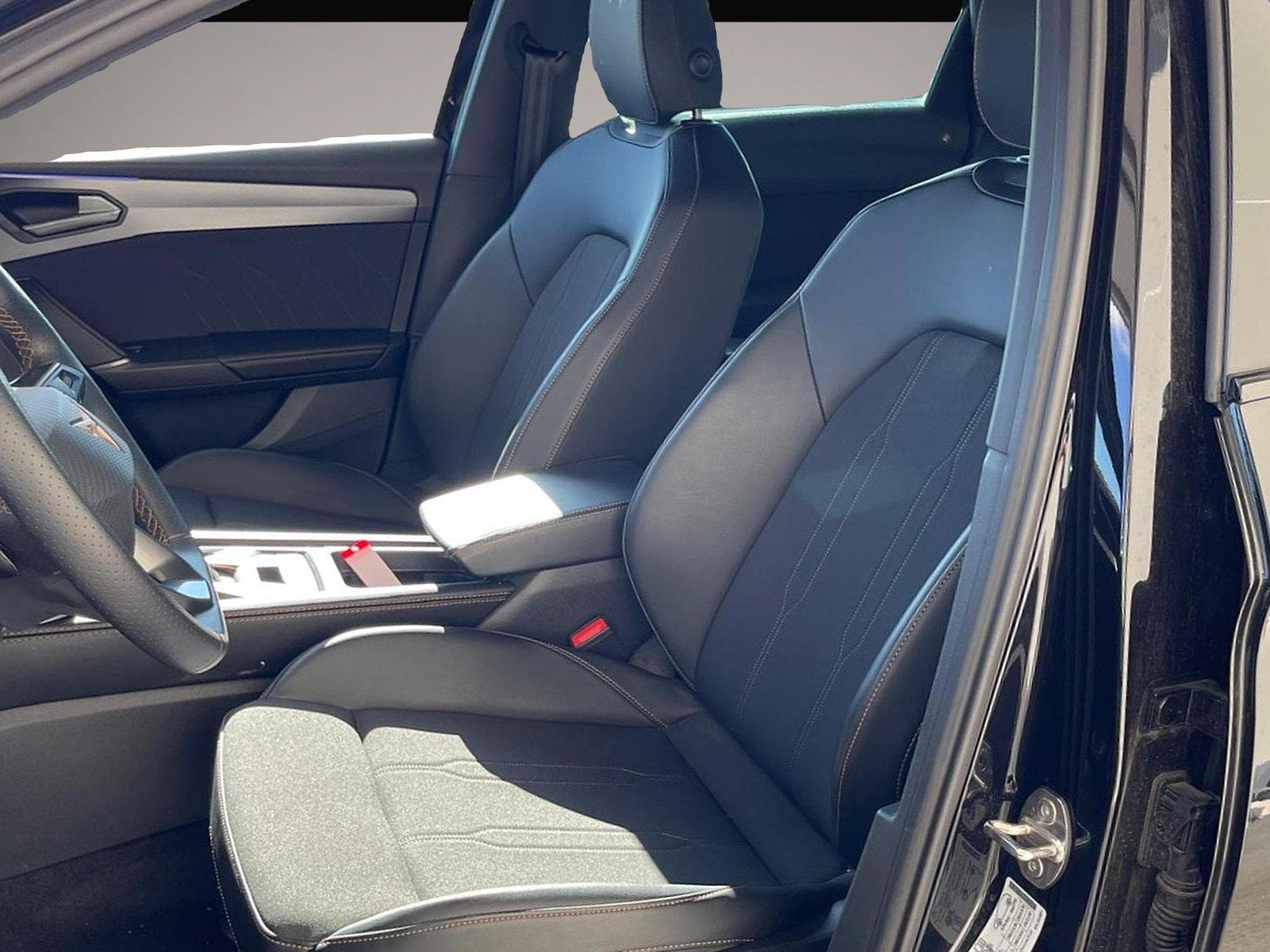 Cupra Leon (2026) - Photo 4
