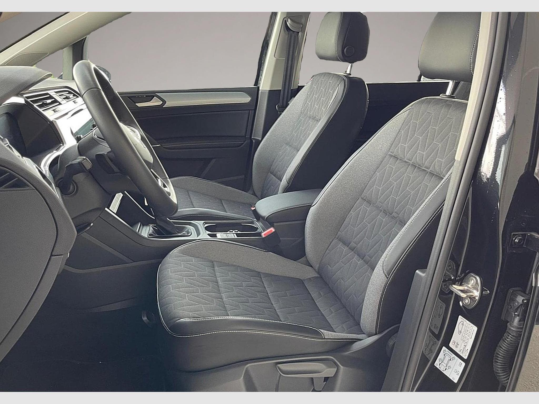 VW Touran (2026) - Photo 4