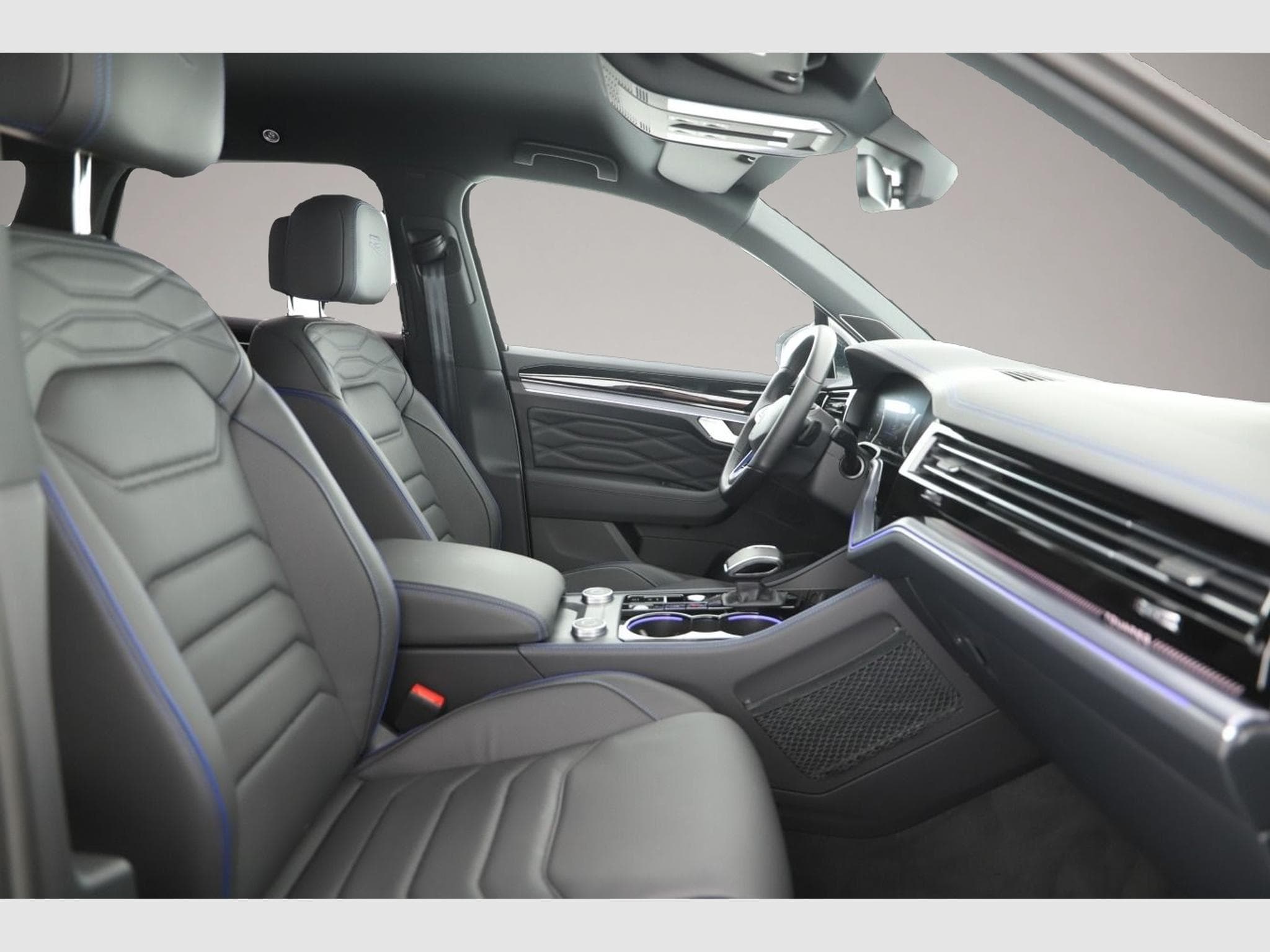 VW Touareg (2025) - Photo 6