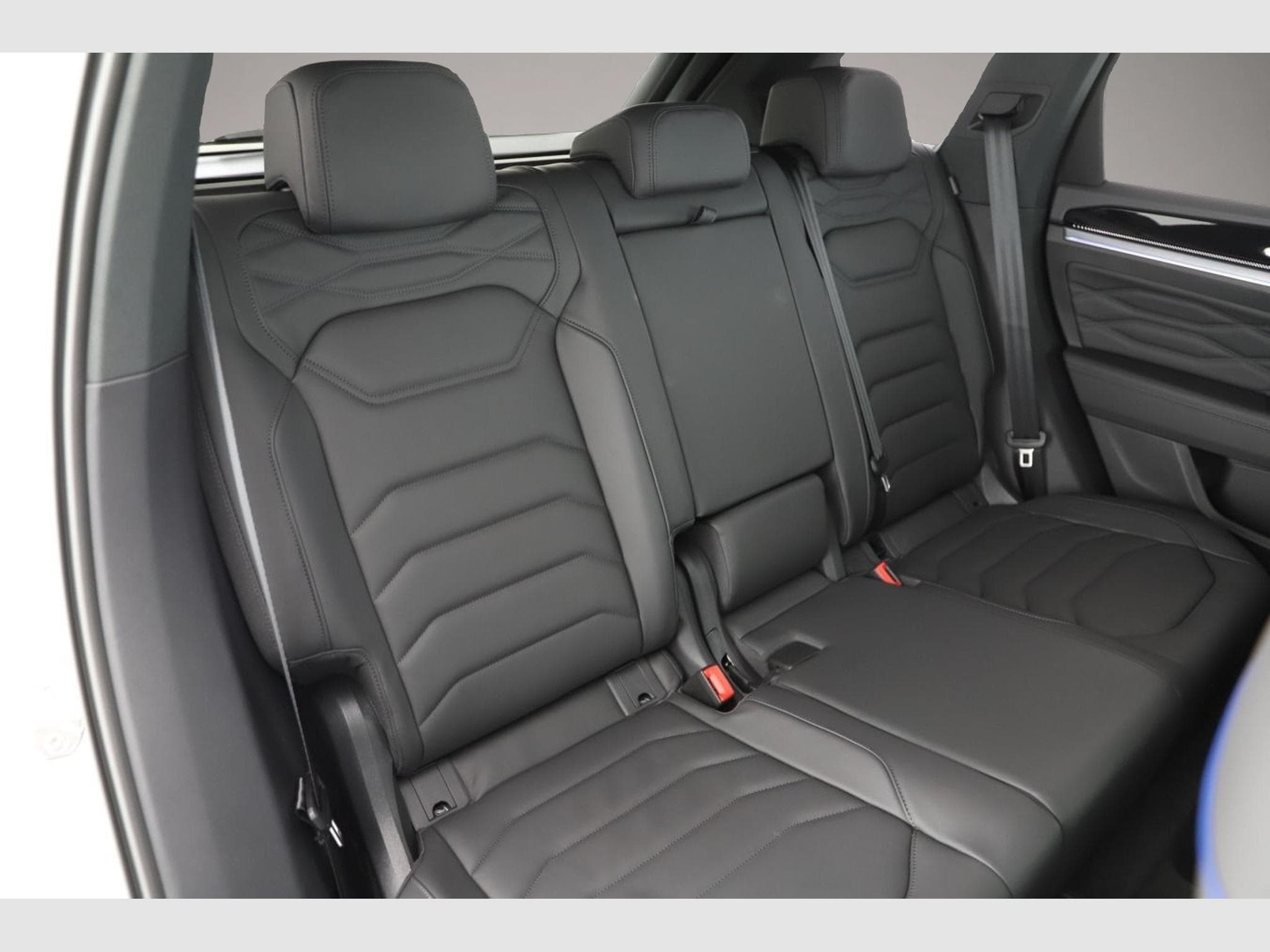 VW Touareg (2025) - Photo 5