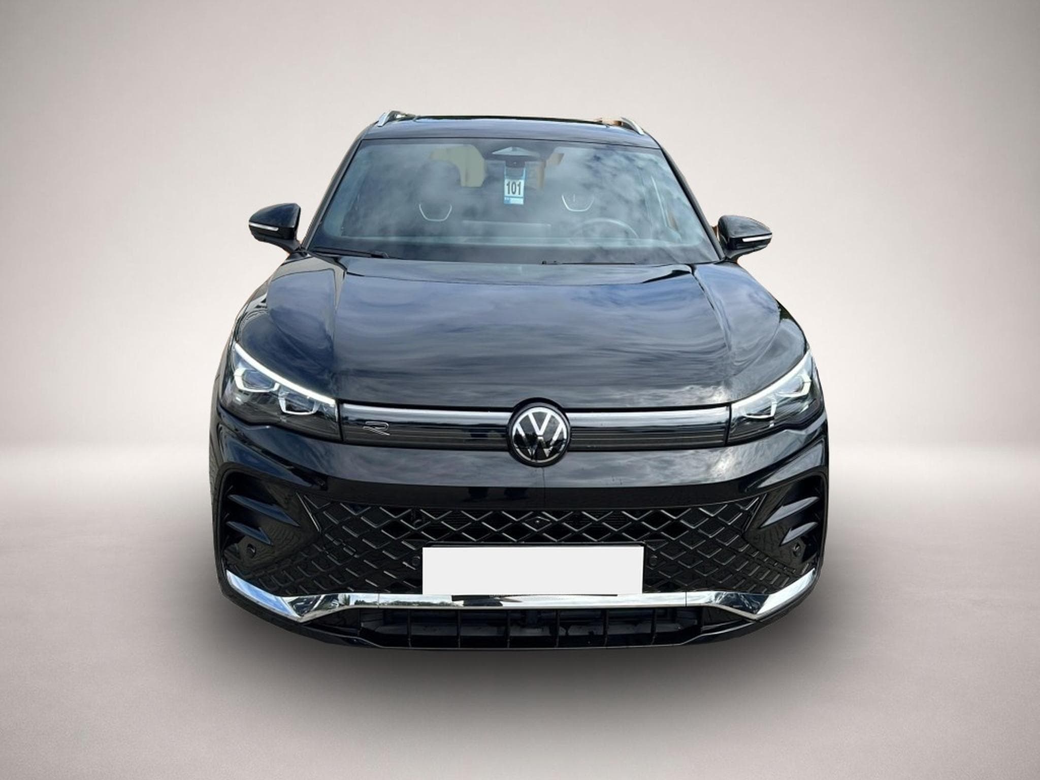 VW Tiguan (2025) - Photo 4
