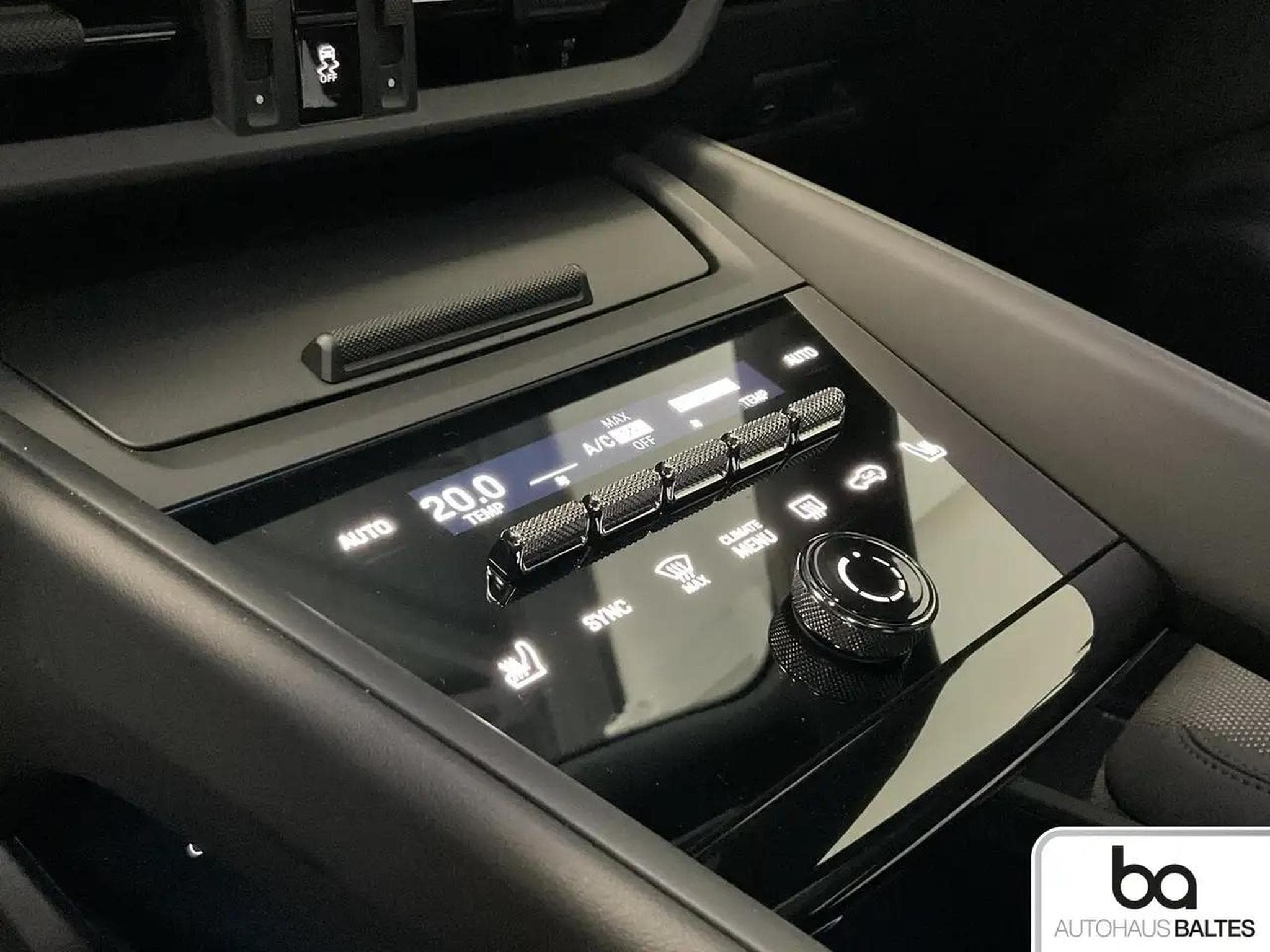 Porsche Macan (2026) - Photo 10