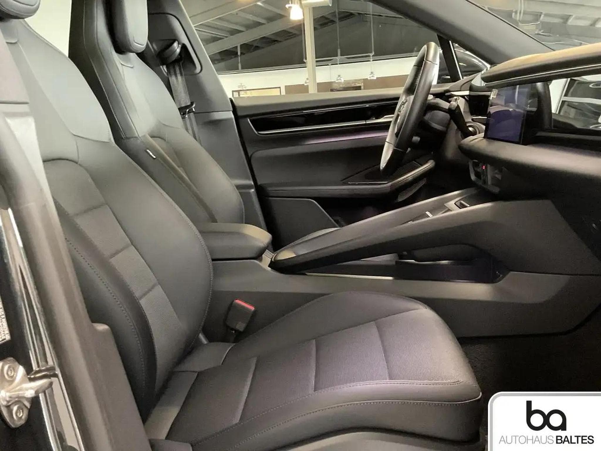 Porsche Macan (2026) - Photo 7