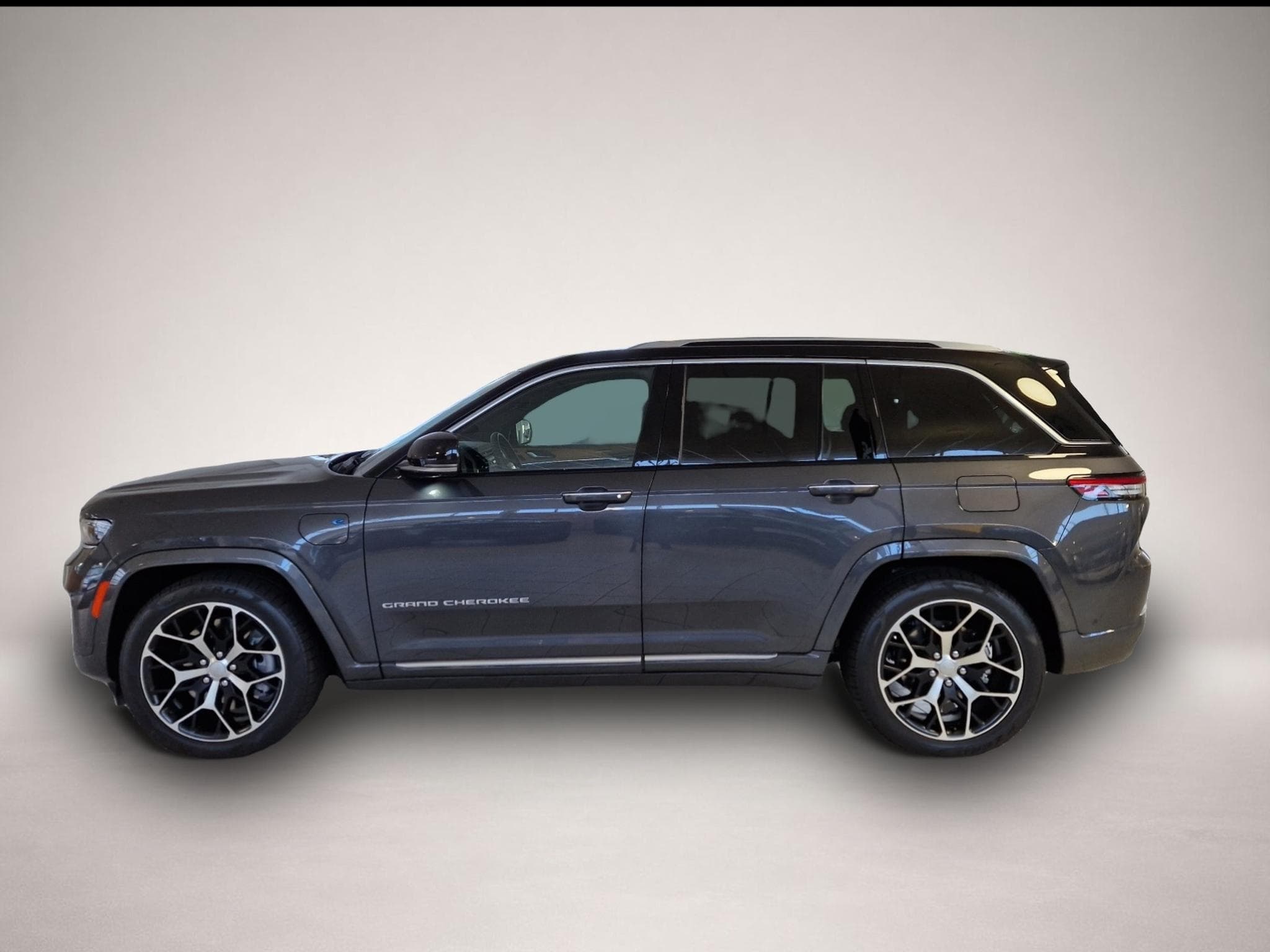 Jeep Cherokee (2024) - Photo 3