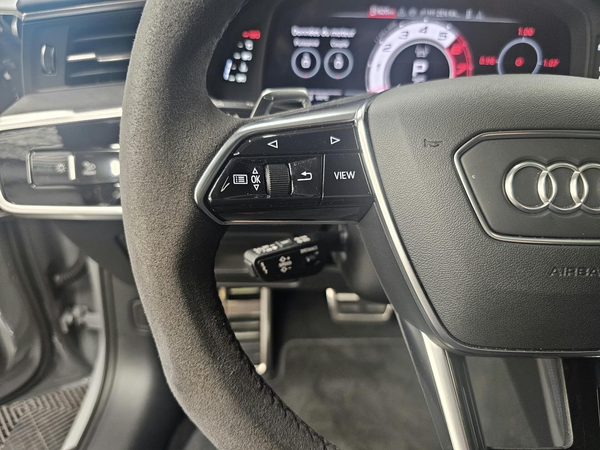 Audi RS6 4.0 V8 630cv PERFORMANCE PANO/360°/NAVI (2024) - Foto 8