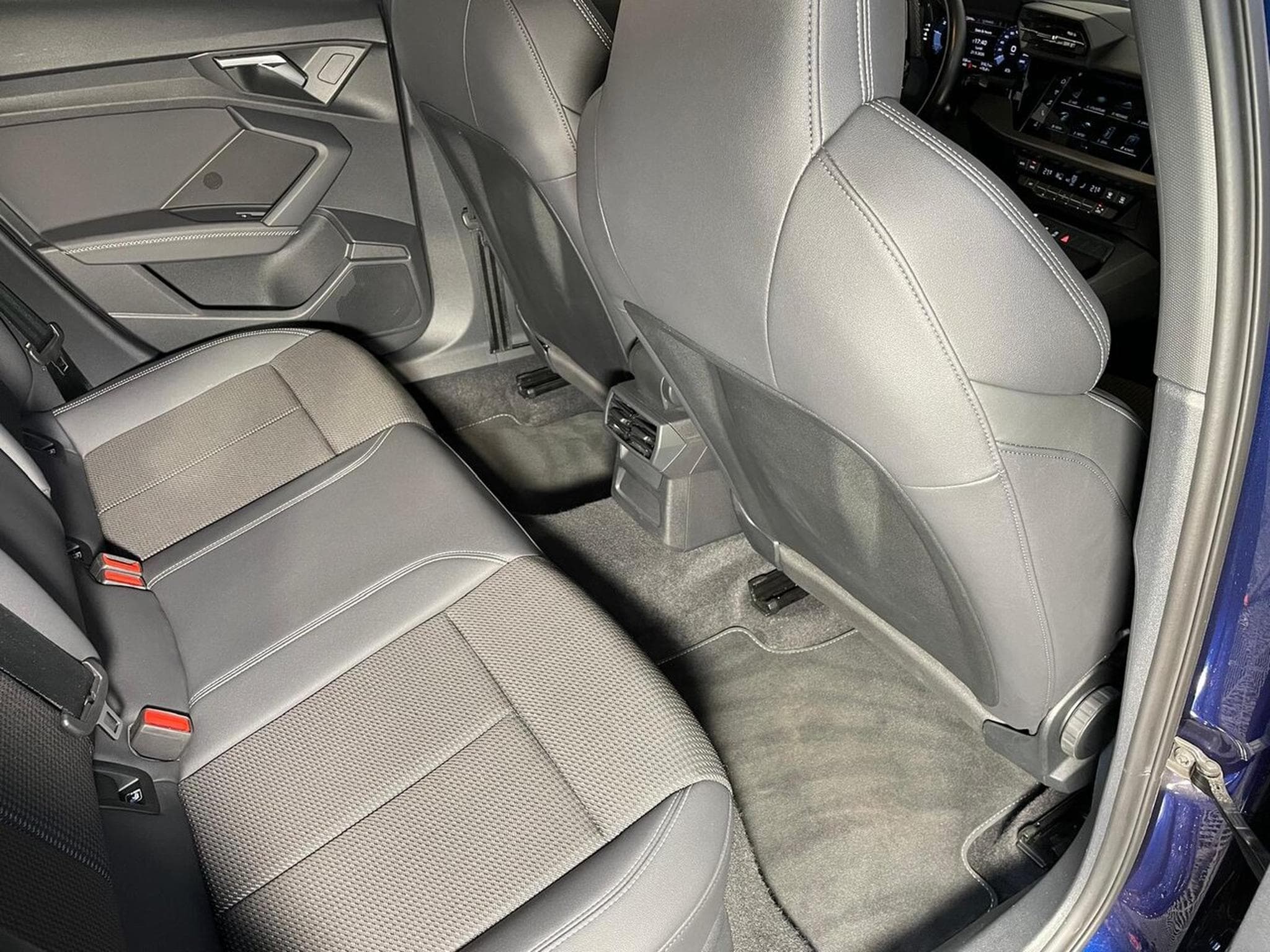 Audi A3 SPORTBACK 35 TFSI 150 S-TRONIC S-LINE CARPLAY (2023) - Photo 10