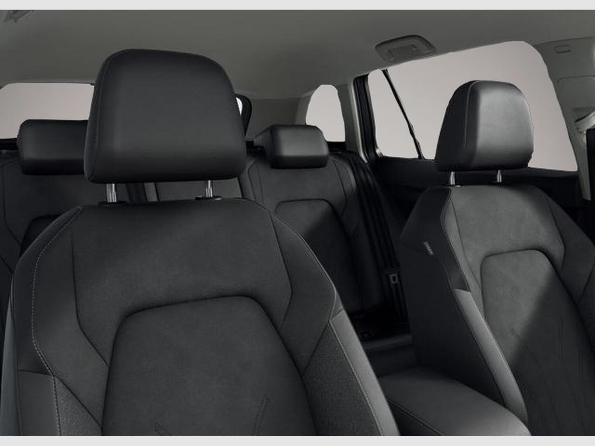VW Golf (2025) - Photo 5